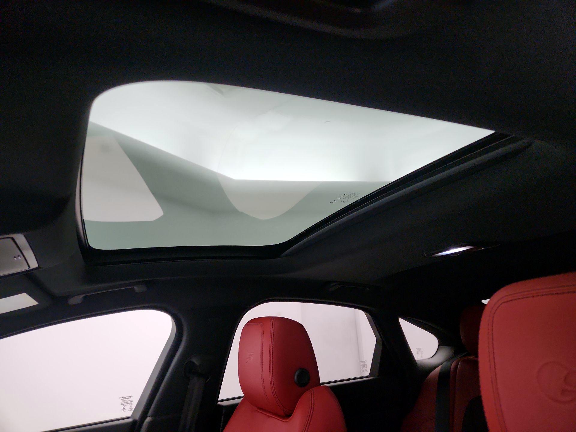 Thumbnail: 2017 Jaguar XF - 20