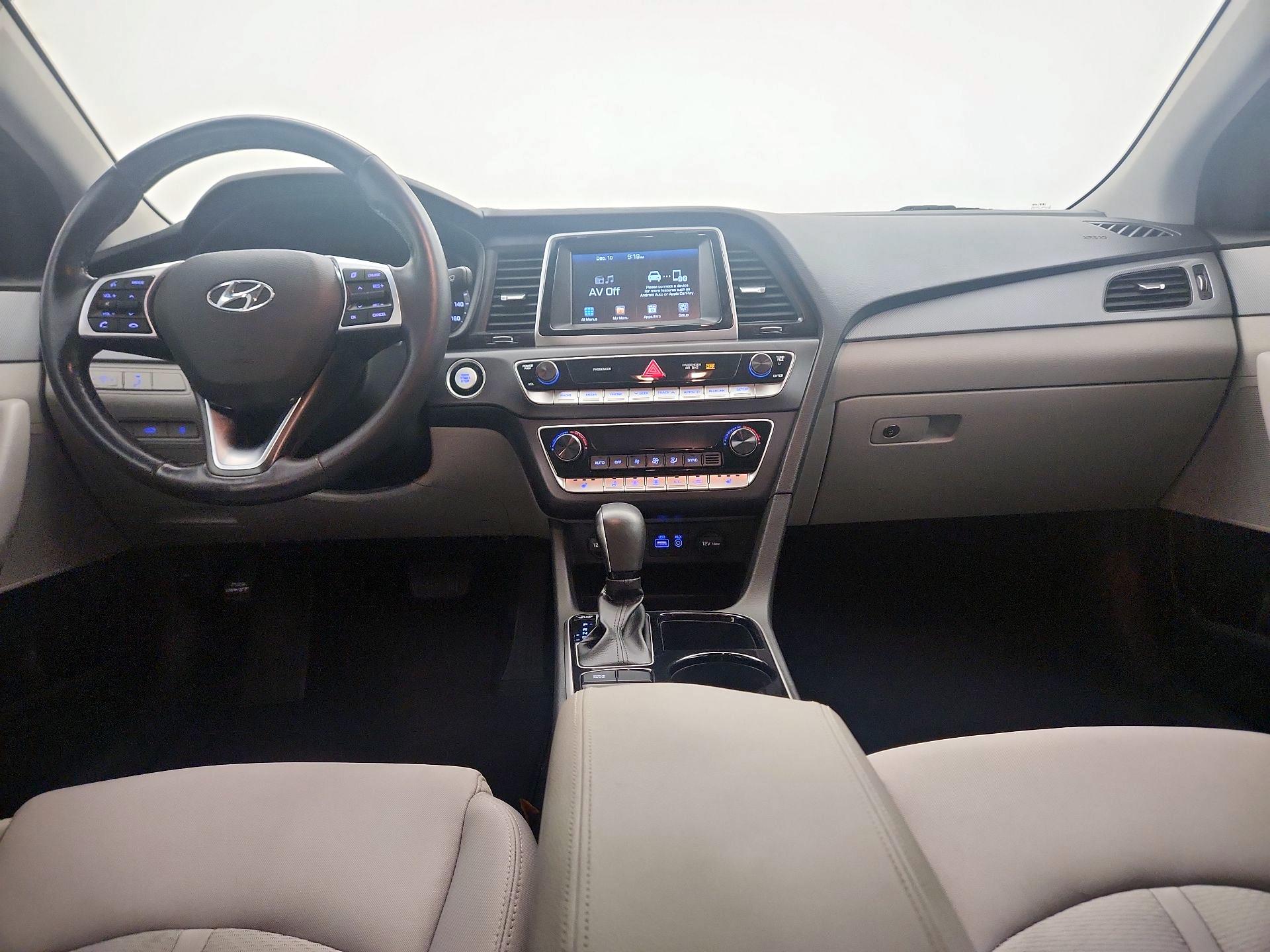 Thumbnail: 2019 Hyundai Sonata - 9