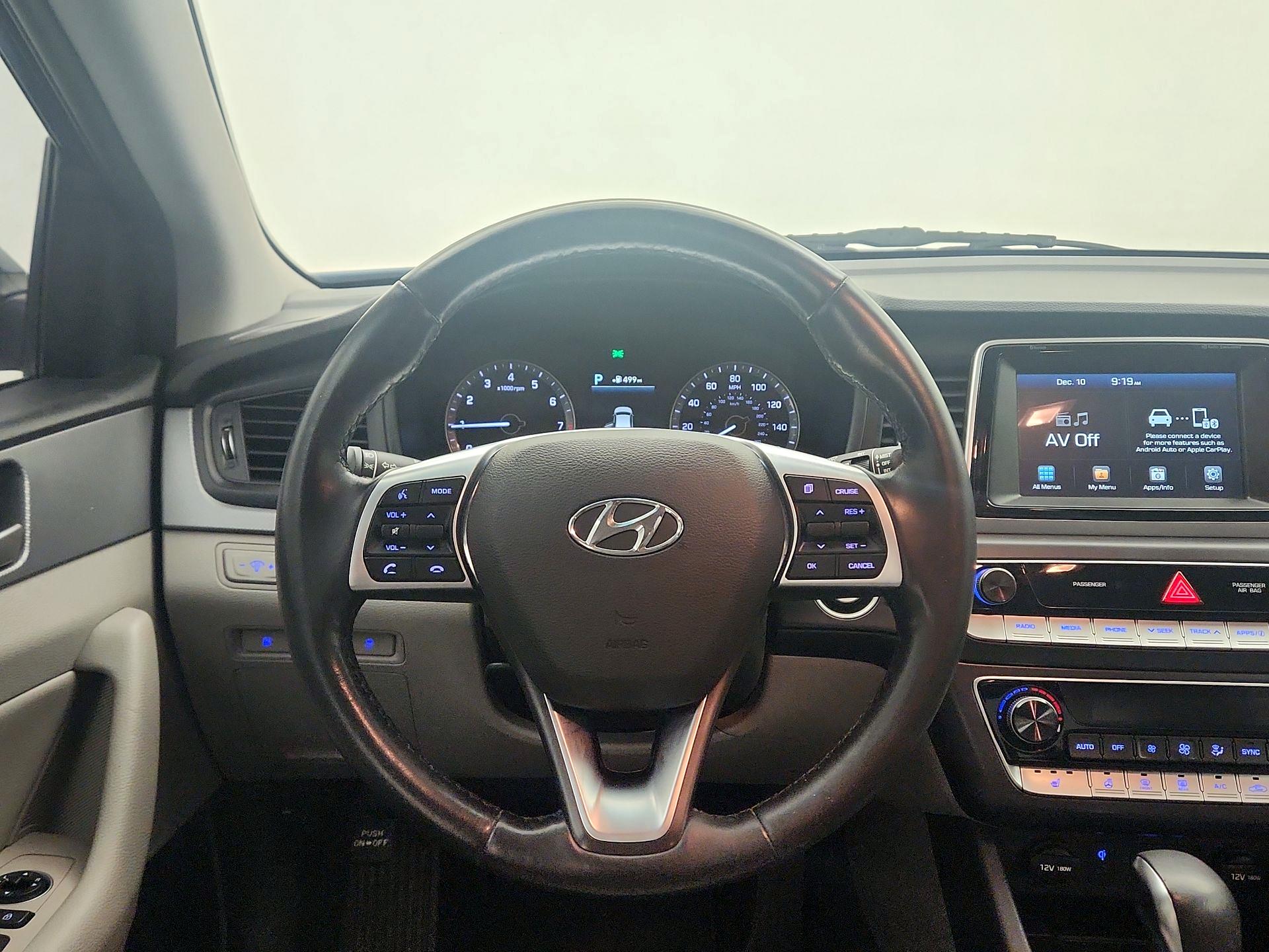 Thumbnail: 2019 Hyundai Sonata - 10