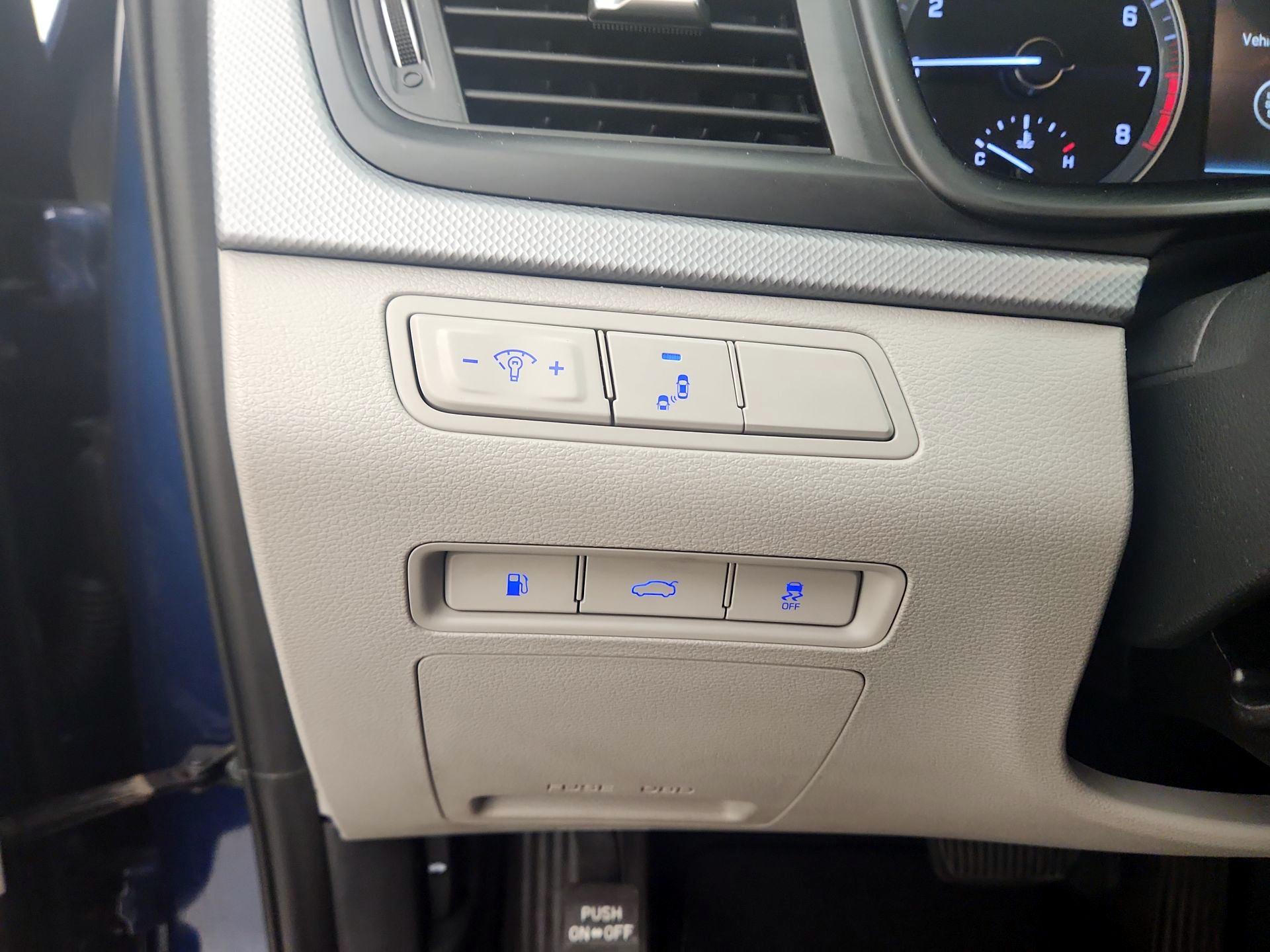 Thumbnail: 2019 Hyundai Sonata - 13