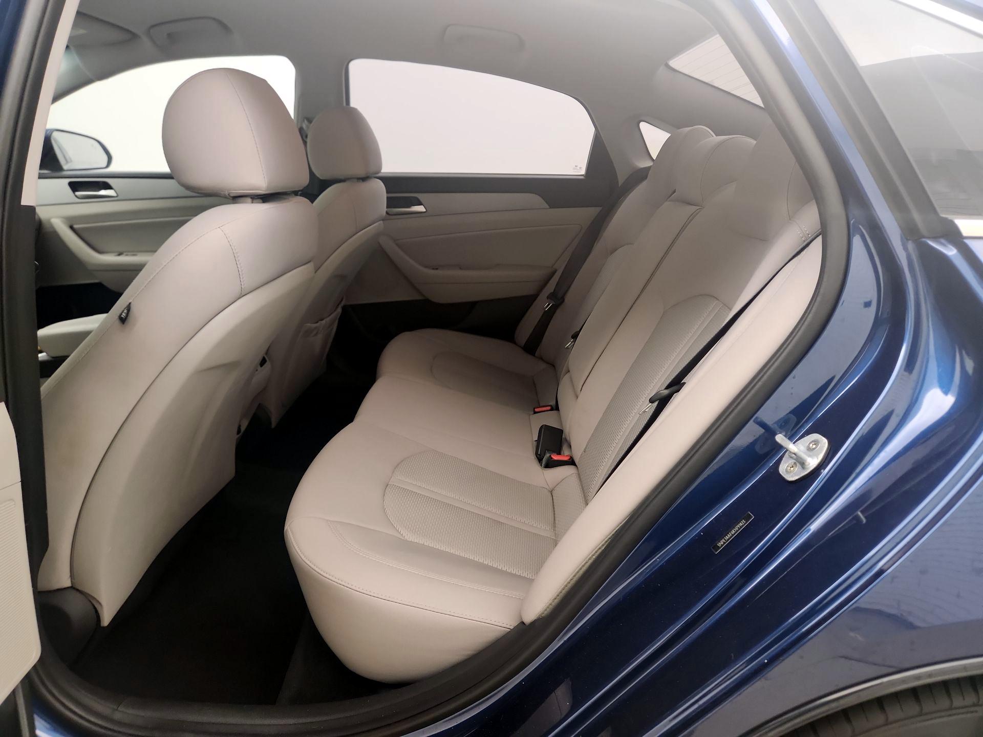 Thumbnail: 2019 Hyundai Sonata - 19