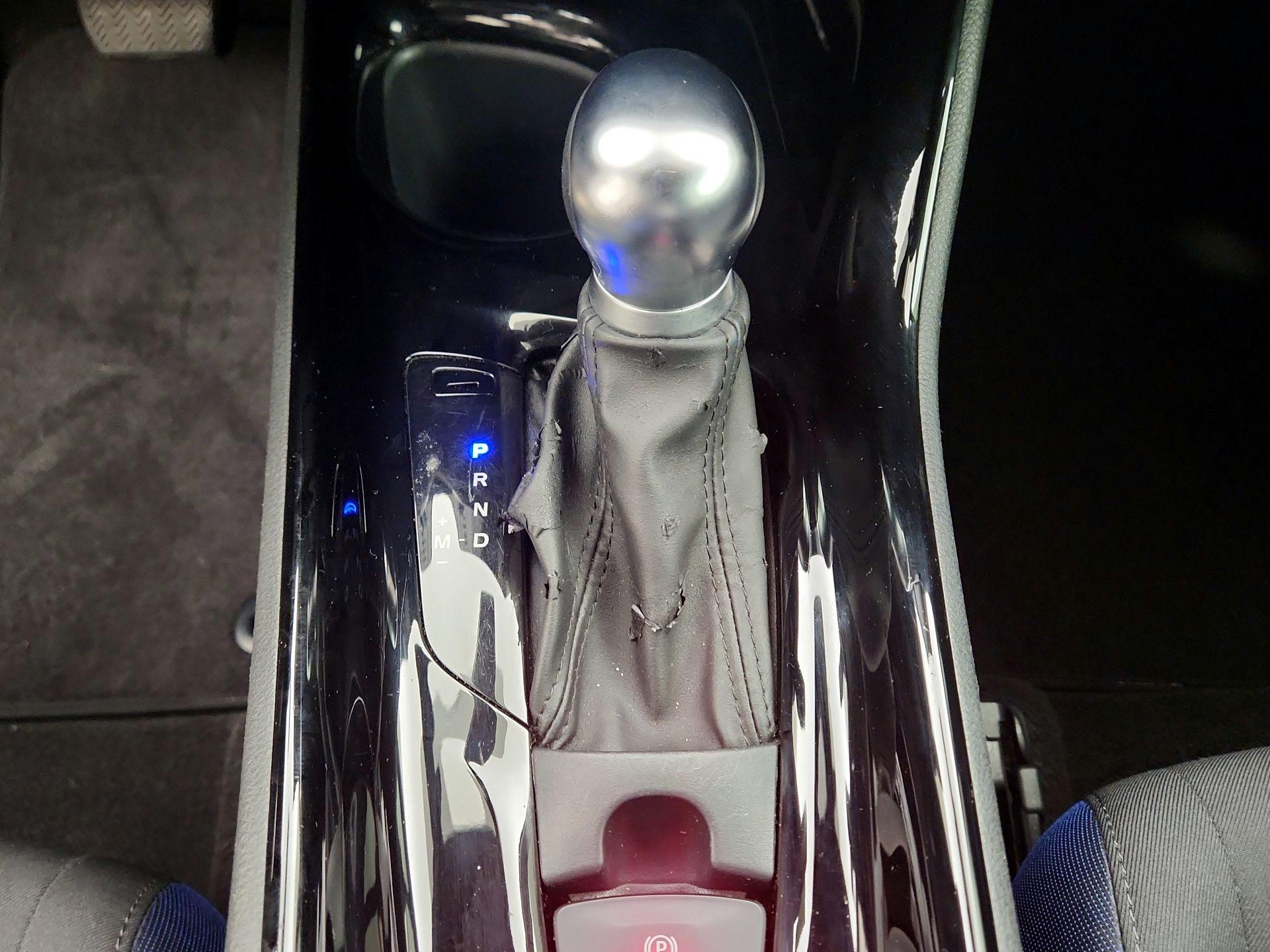 Thumbnail: 2020 Toyota C-HR - 17