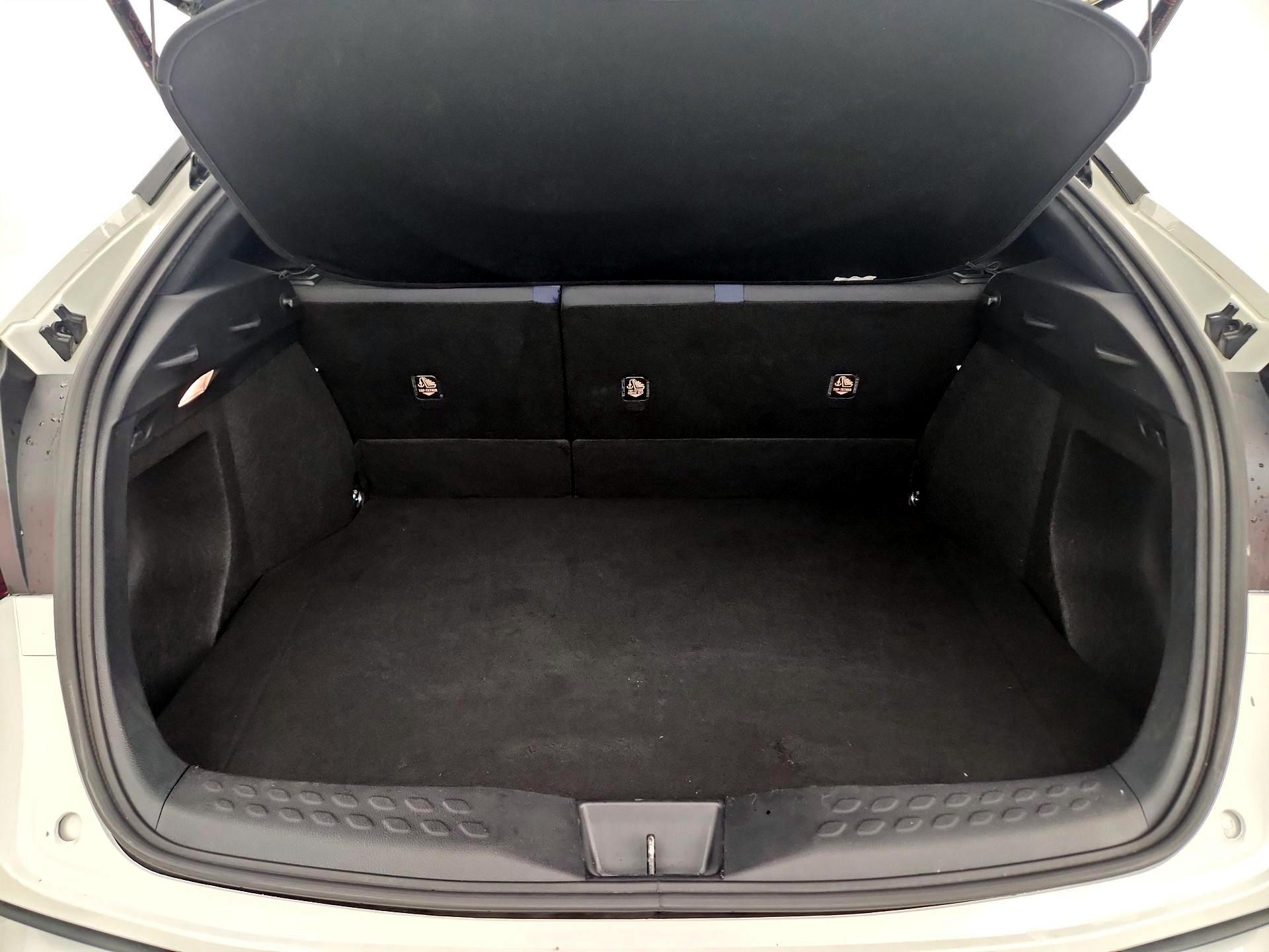 Thumbnail: 2020 Toyota C-HR - 20