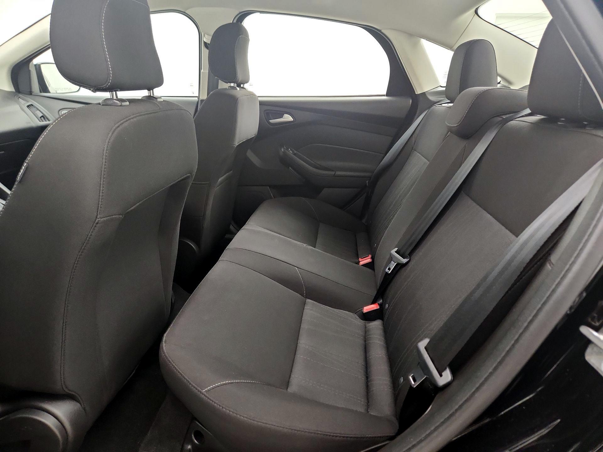 Thumbnail: 2018 Ford Focus - 19