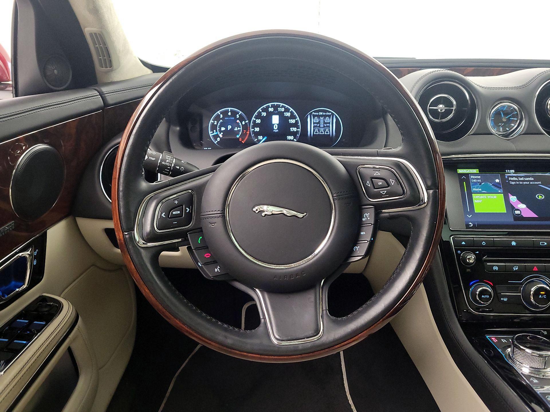 Thumbnail: 2016 Jaguar XJ - 10