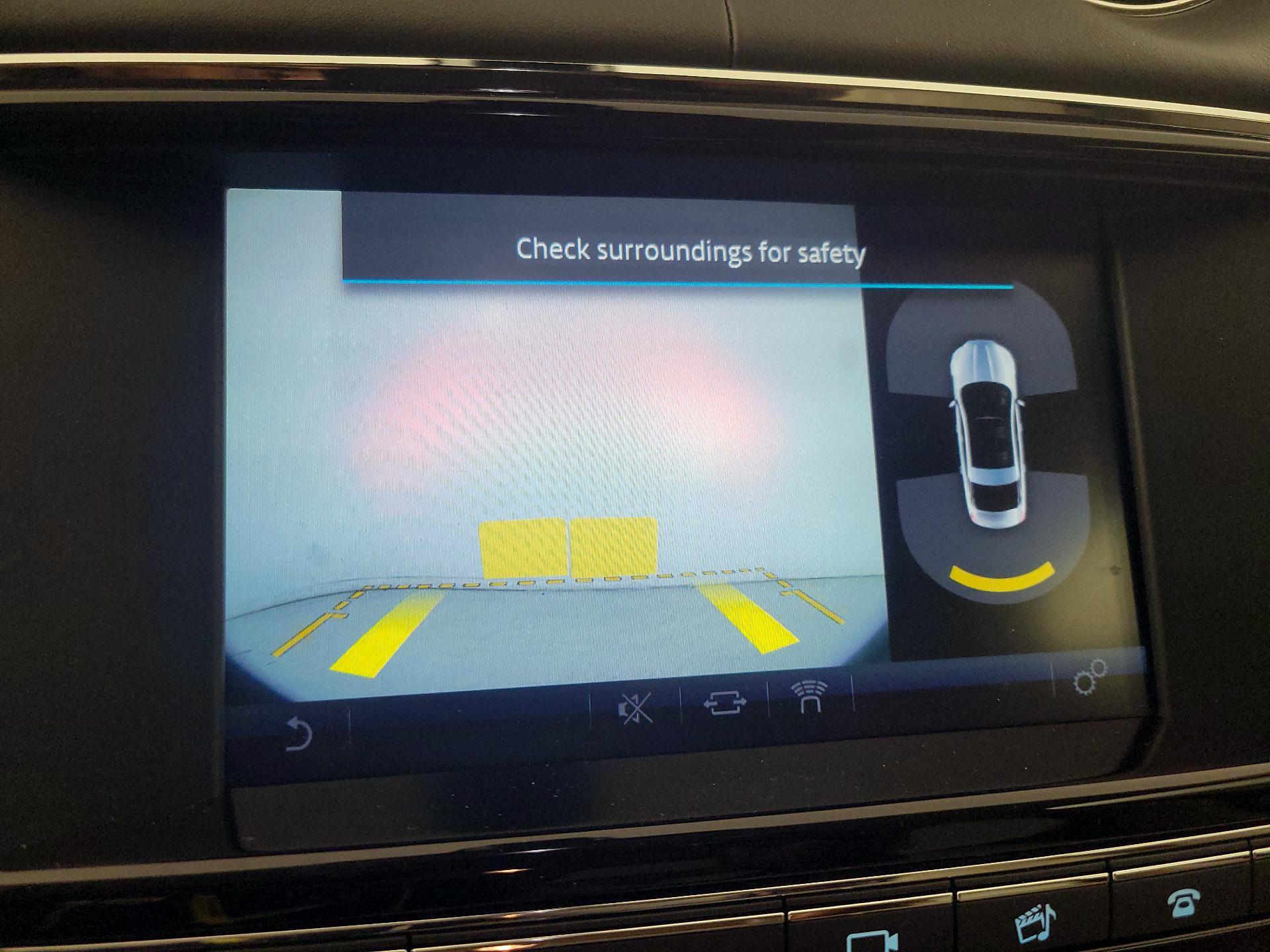 Thumbnail: 2016 Jaguar XJ - 15