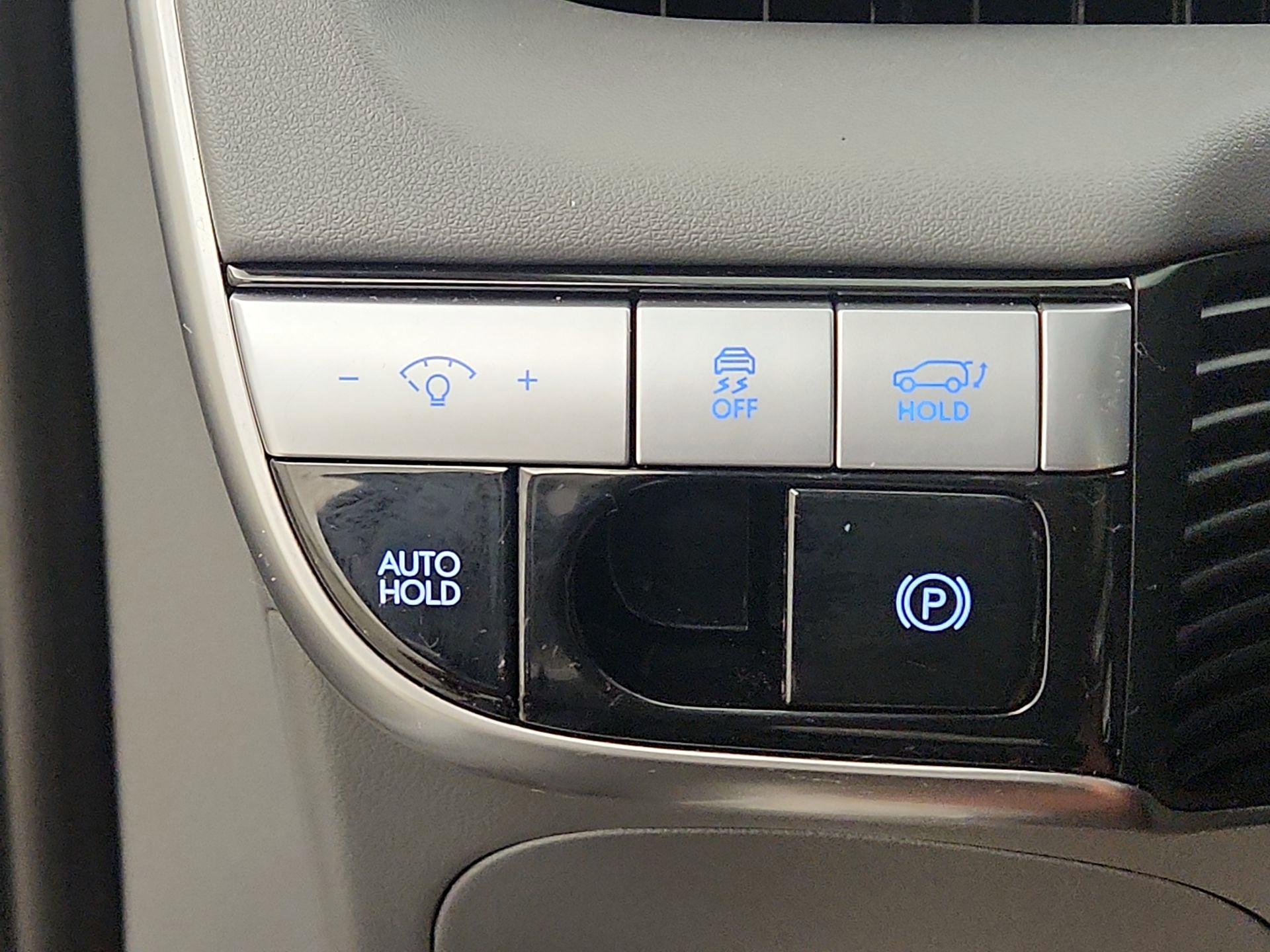 Thumbnail: 2023 Hyundai Ioniq 5 - 13