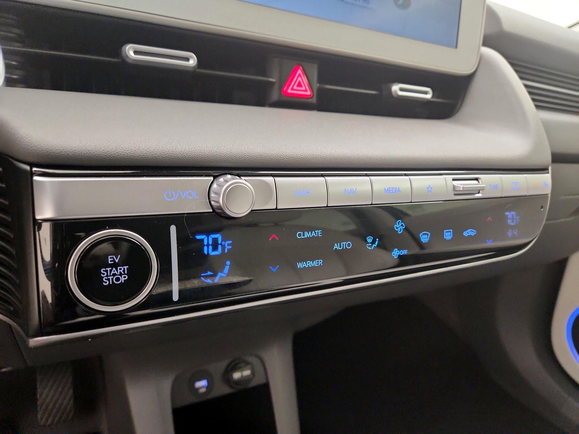 Thumbnail: 2023 Hyundai Ioniq 5 - 17