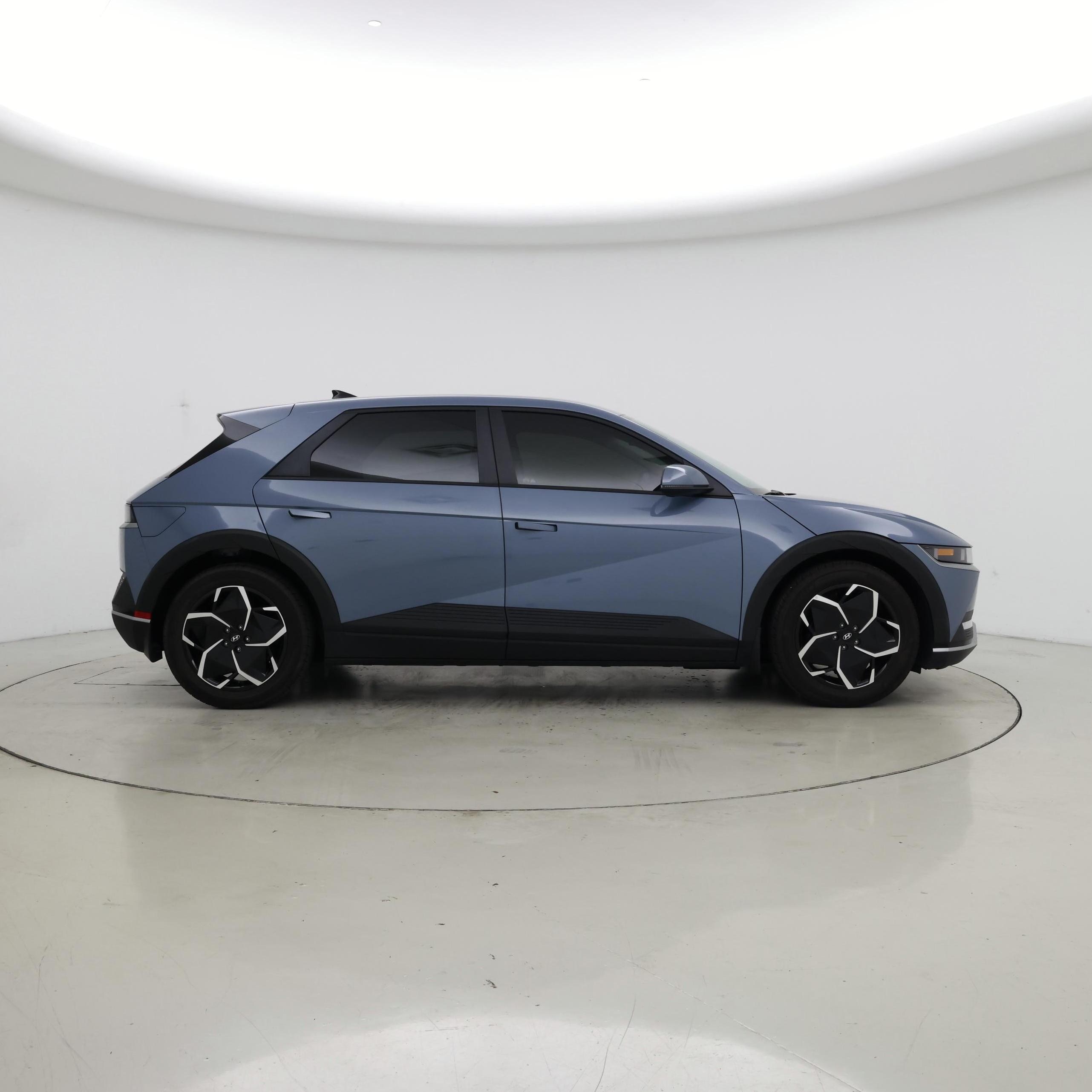 Thumbnail: 2023 Hyundai Ioniq 5 - 7