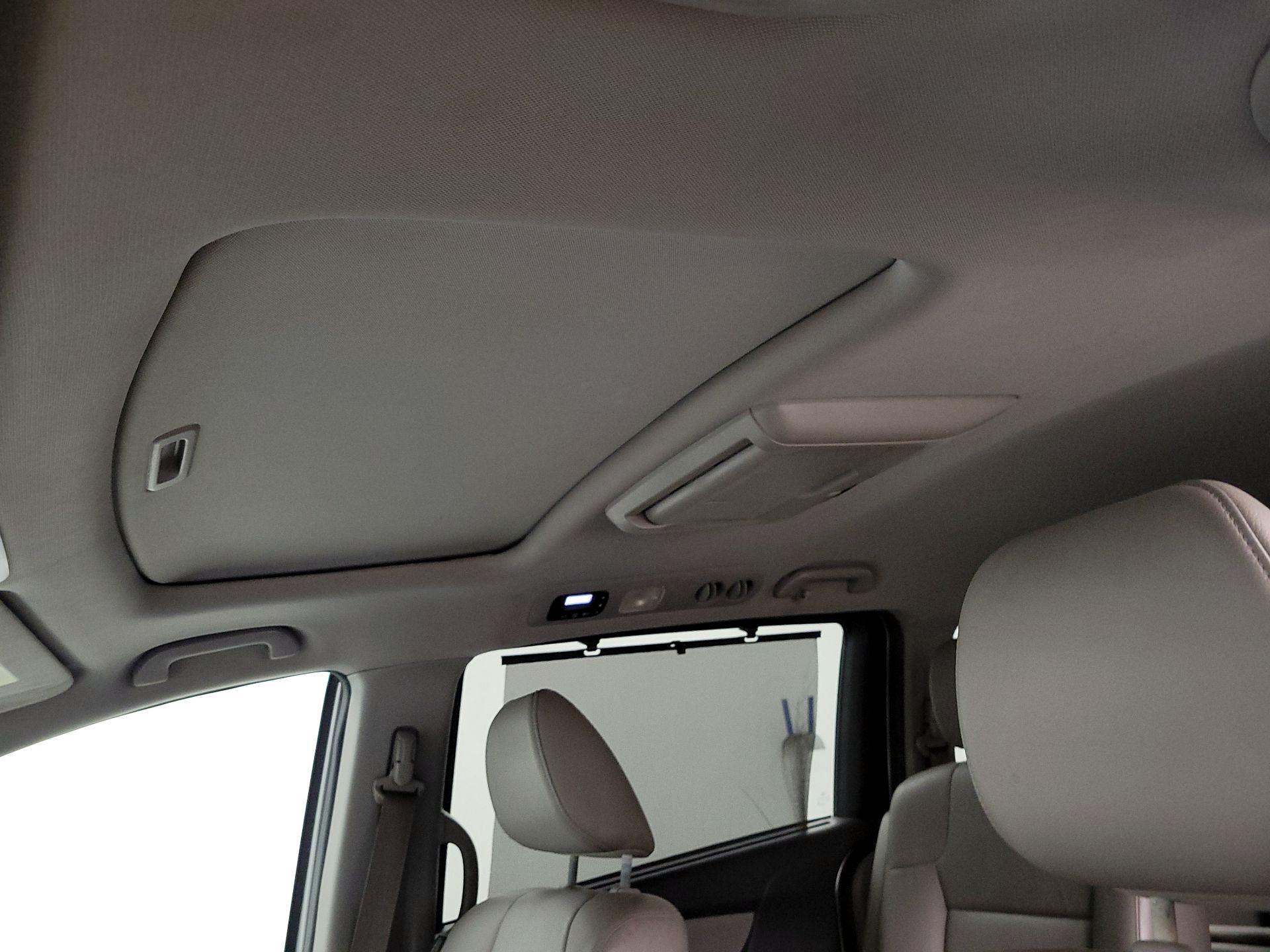 Thumbnail: 2015 Honda Odyssey - 20