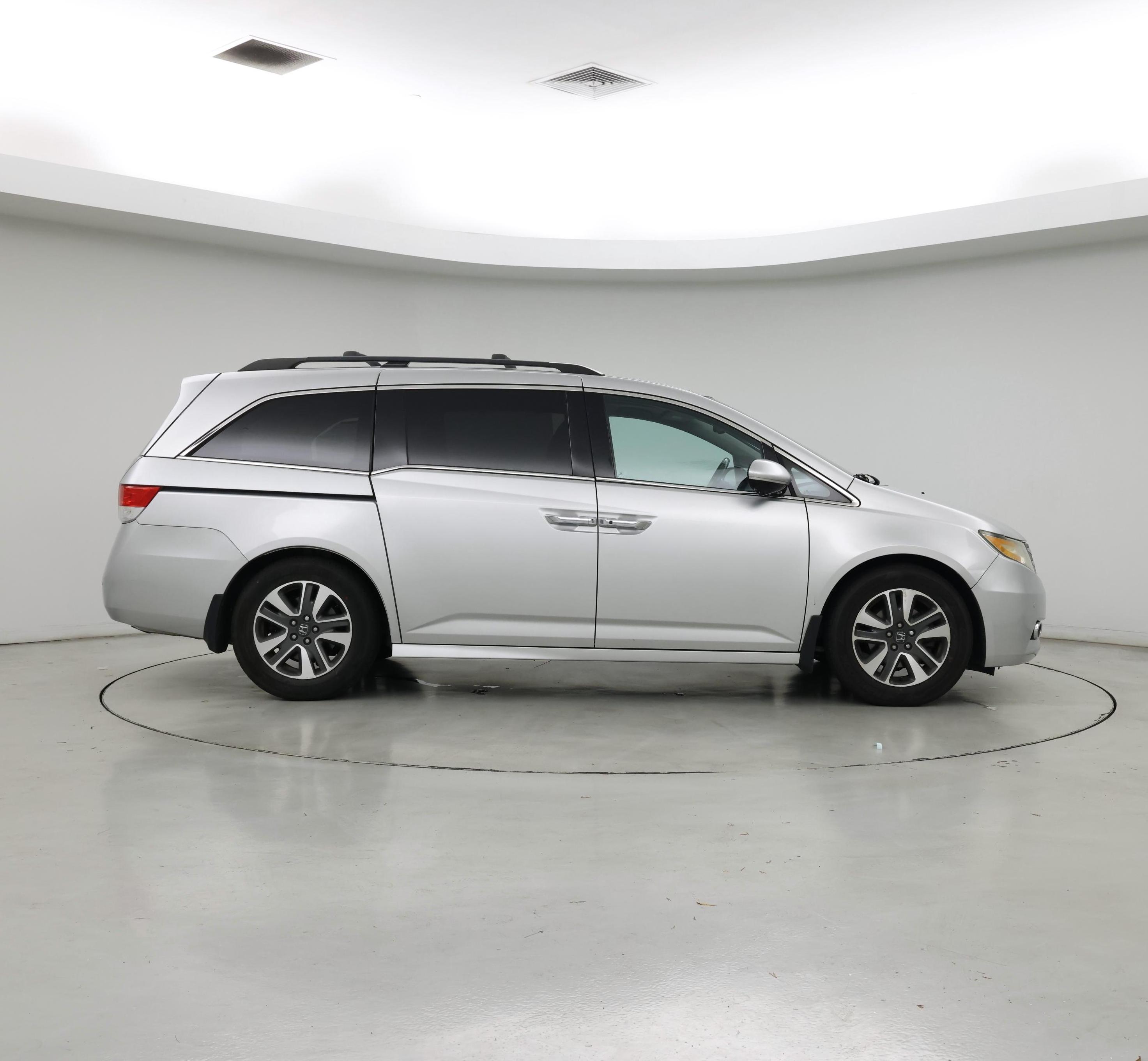 Thumbnail: 2015 Honda Odyssey - 7