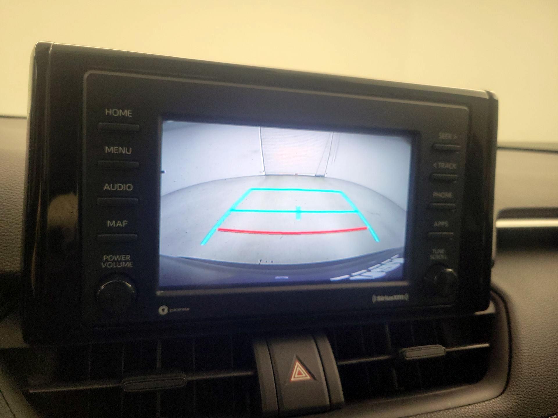 Thumbnail: 2021 Toyota RAV4 - 14