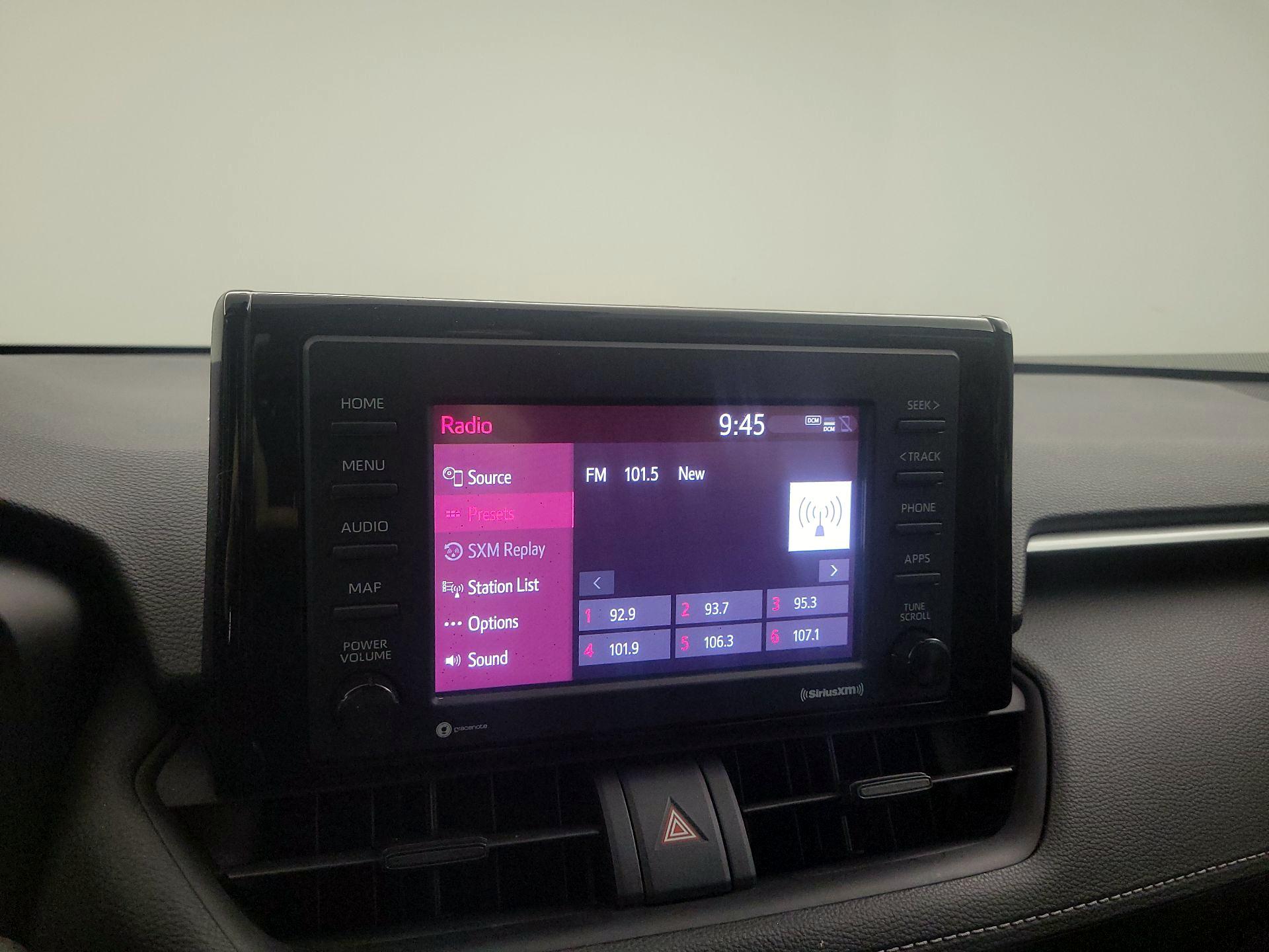 Thumbnail: 2021 Toyota RAV4 - 15