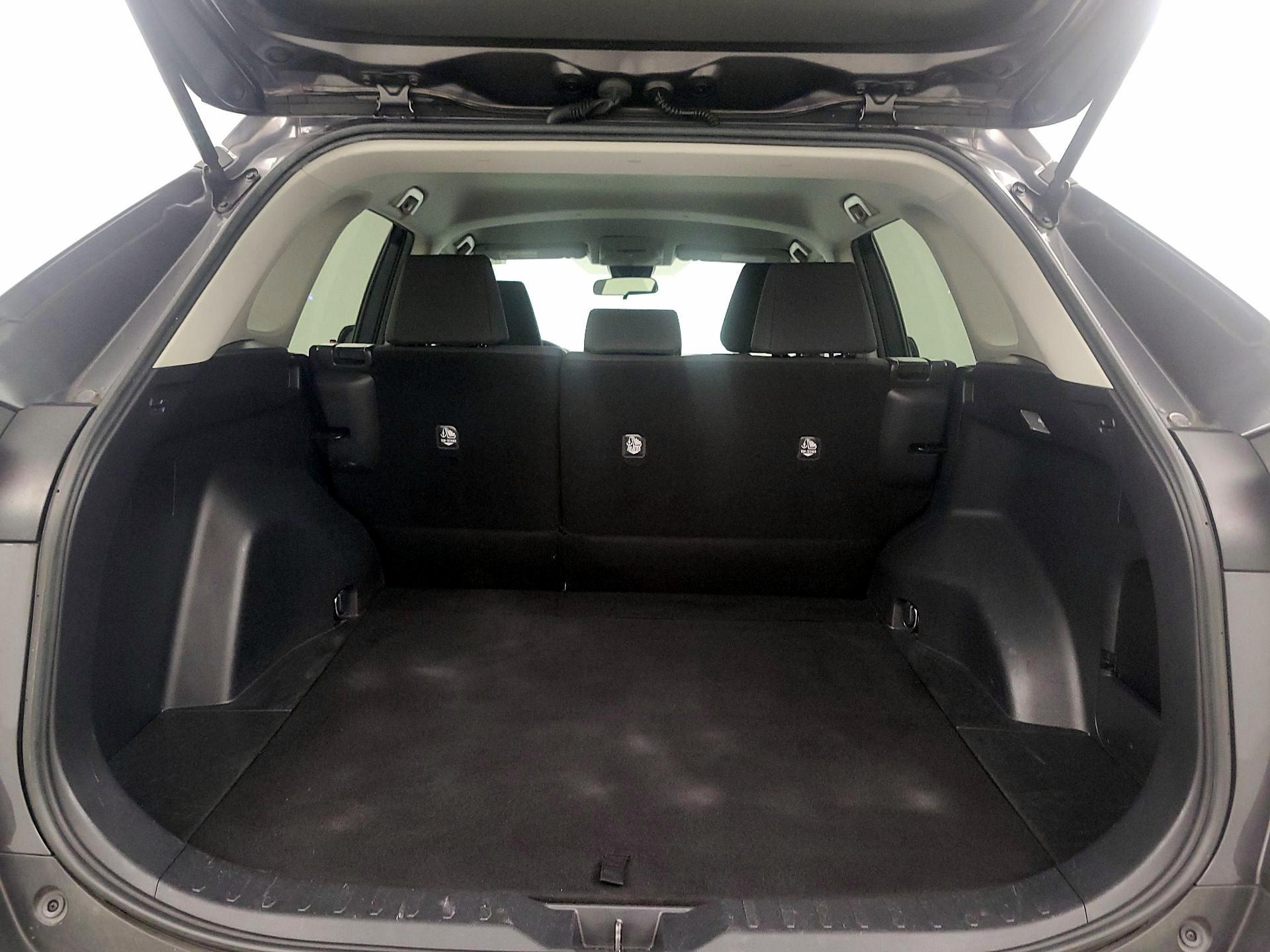 Thumbnail: 2021 Toyota RAV4 - 20