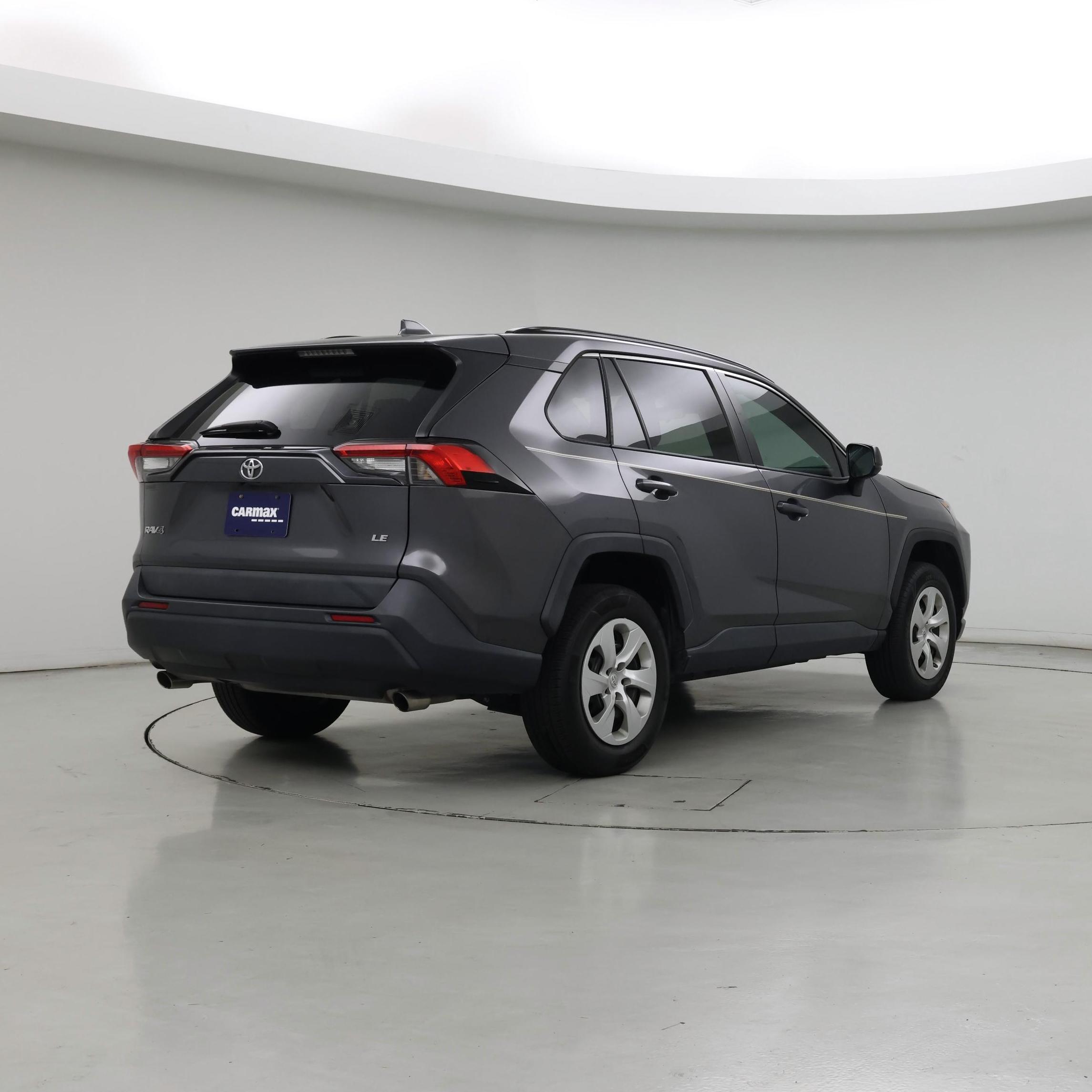 Thumbnail: 2021 Toyota RAV4 - 8