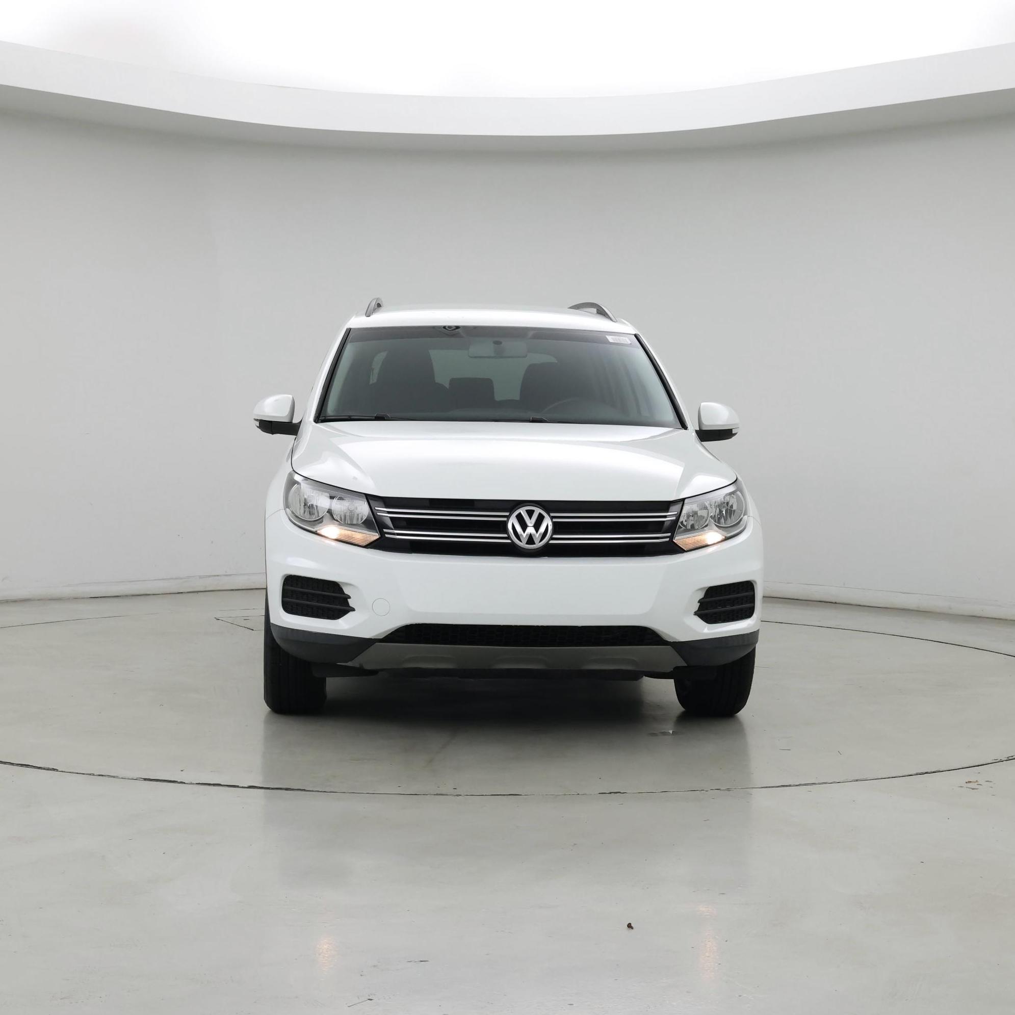 Thumbnail: 2015 Volkswagen Tiguan - 5