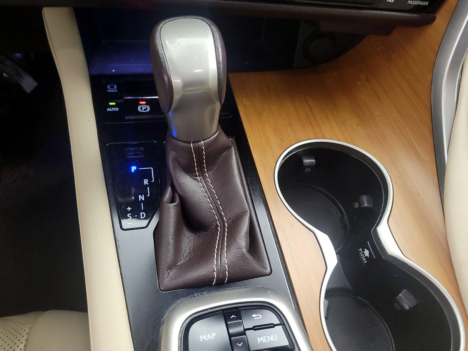 Thumbnail: 2017 Lexus RX - 18