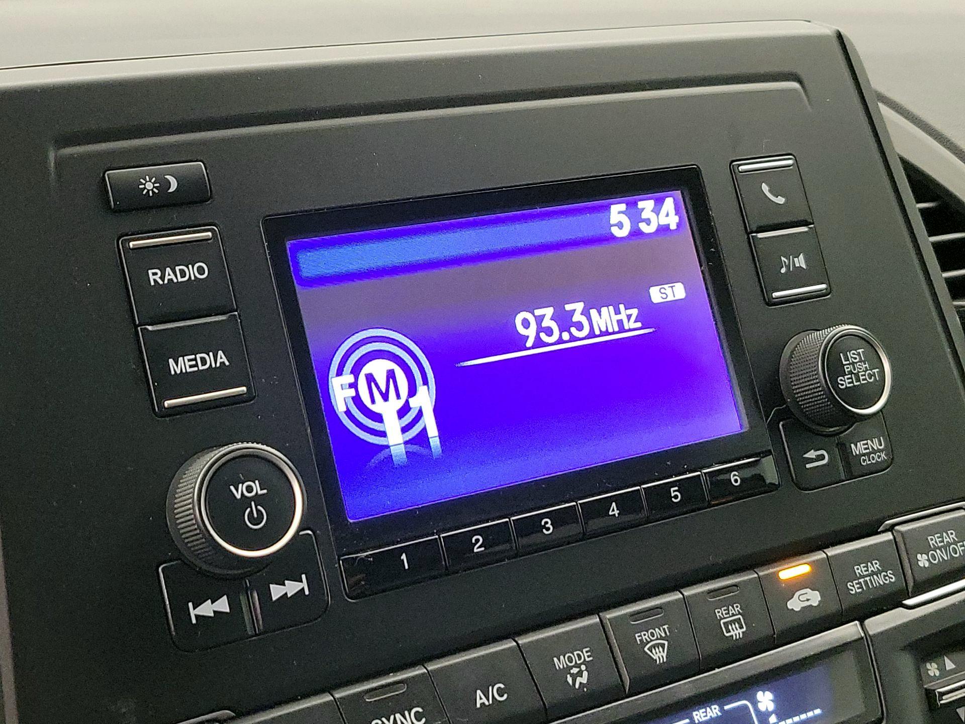 Thumbnail: 2019 Honda Odyssey - 15