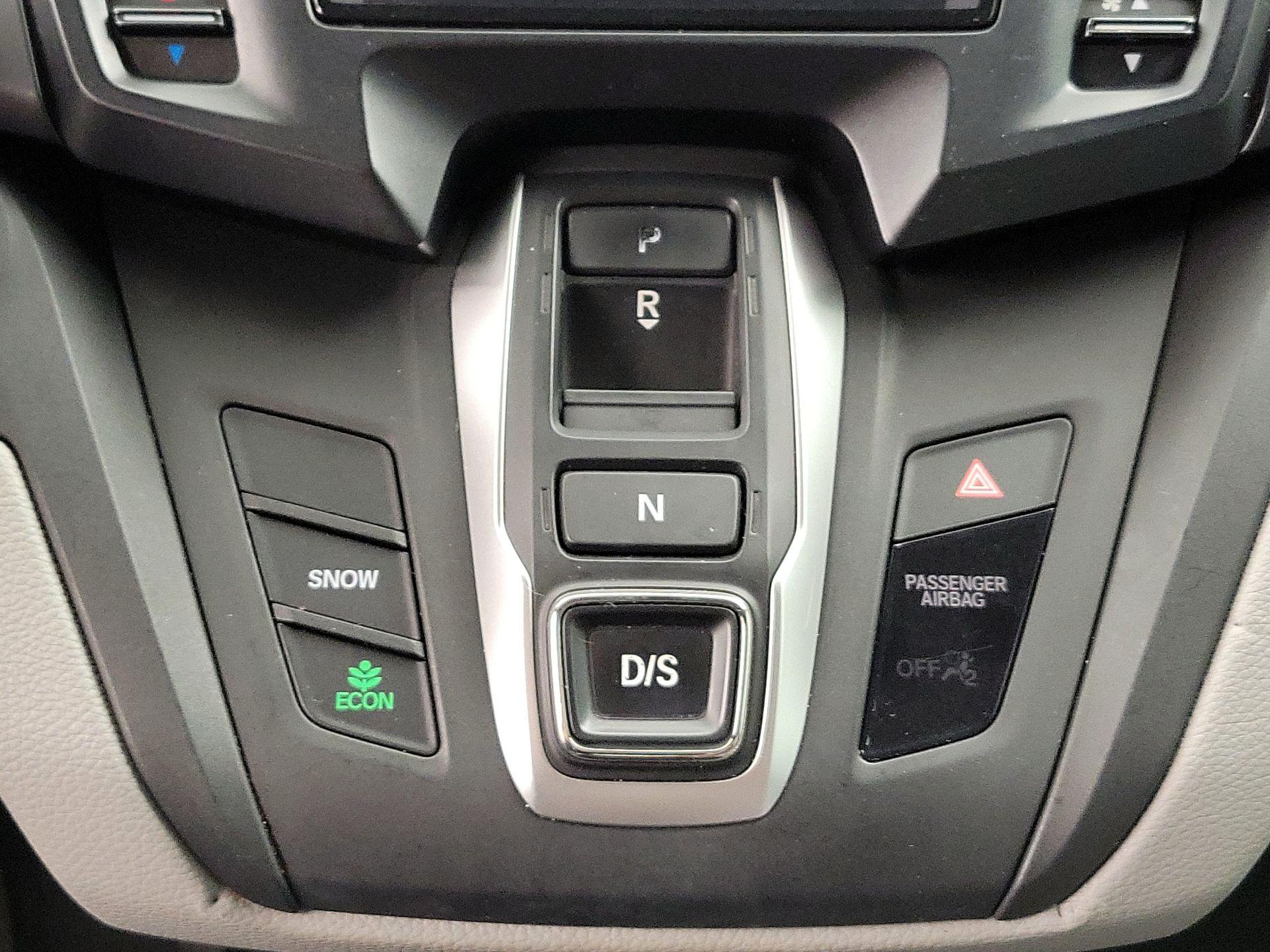 Thumbnail: 2019 Honda Odyssey - 17