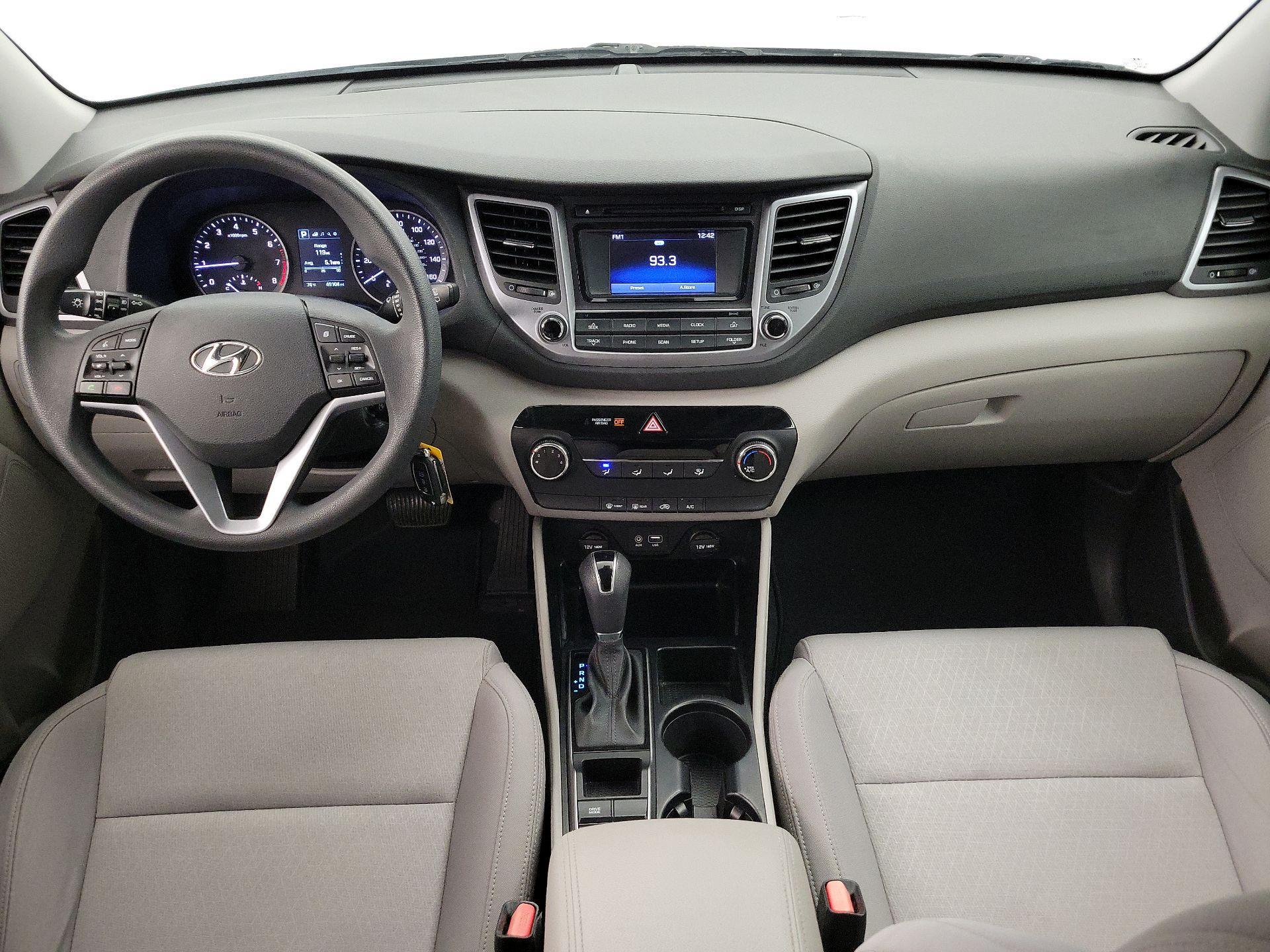 Thumbnail: 2016 Hyundai Tucson - 9