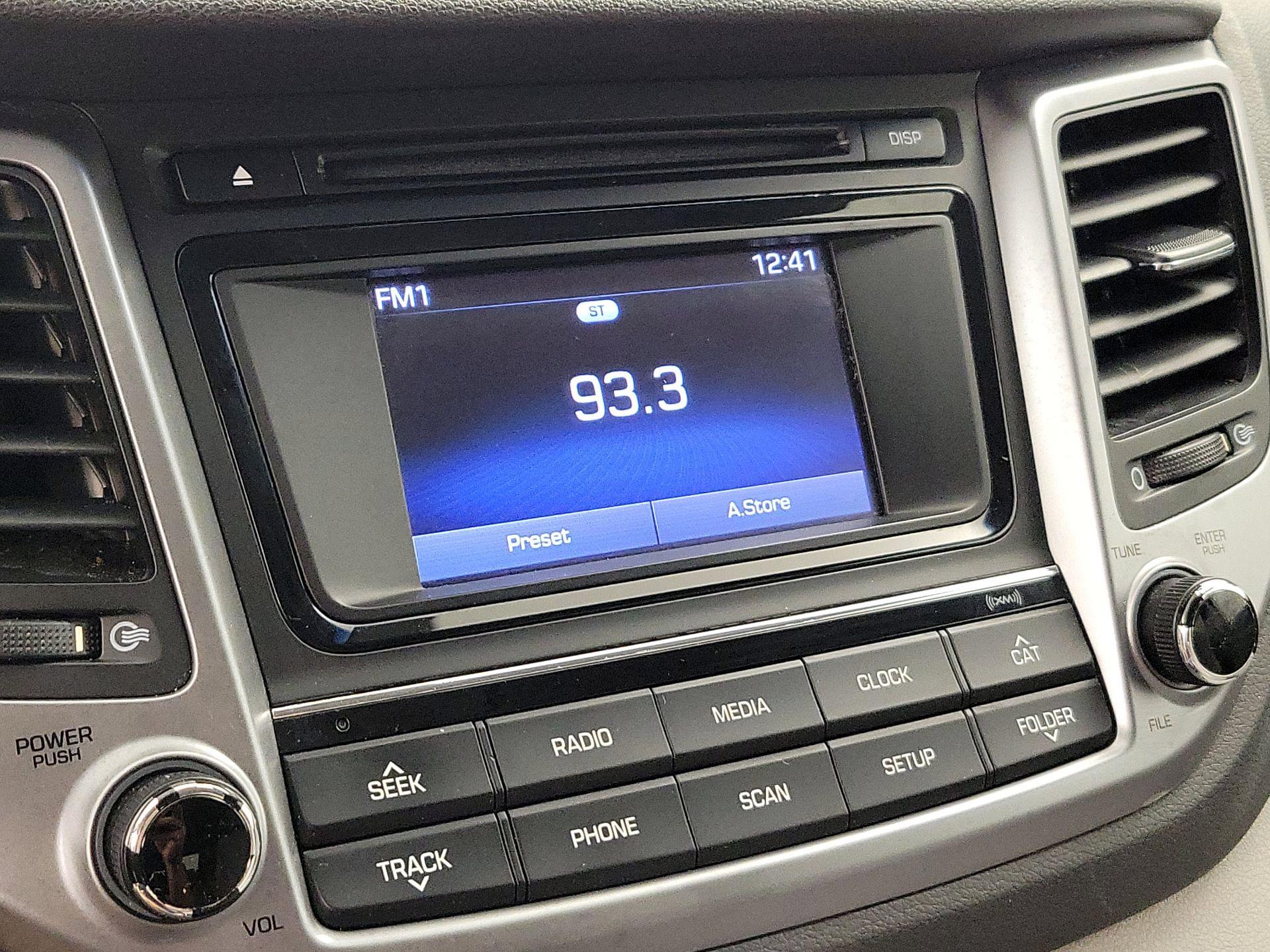 Thumbnail: 2016 Hyundai Tucson - 15