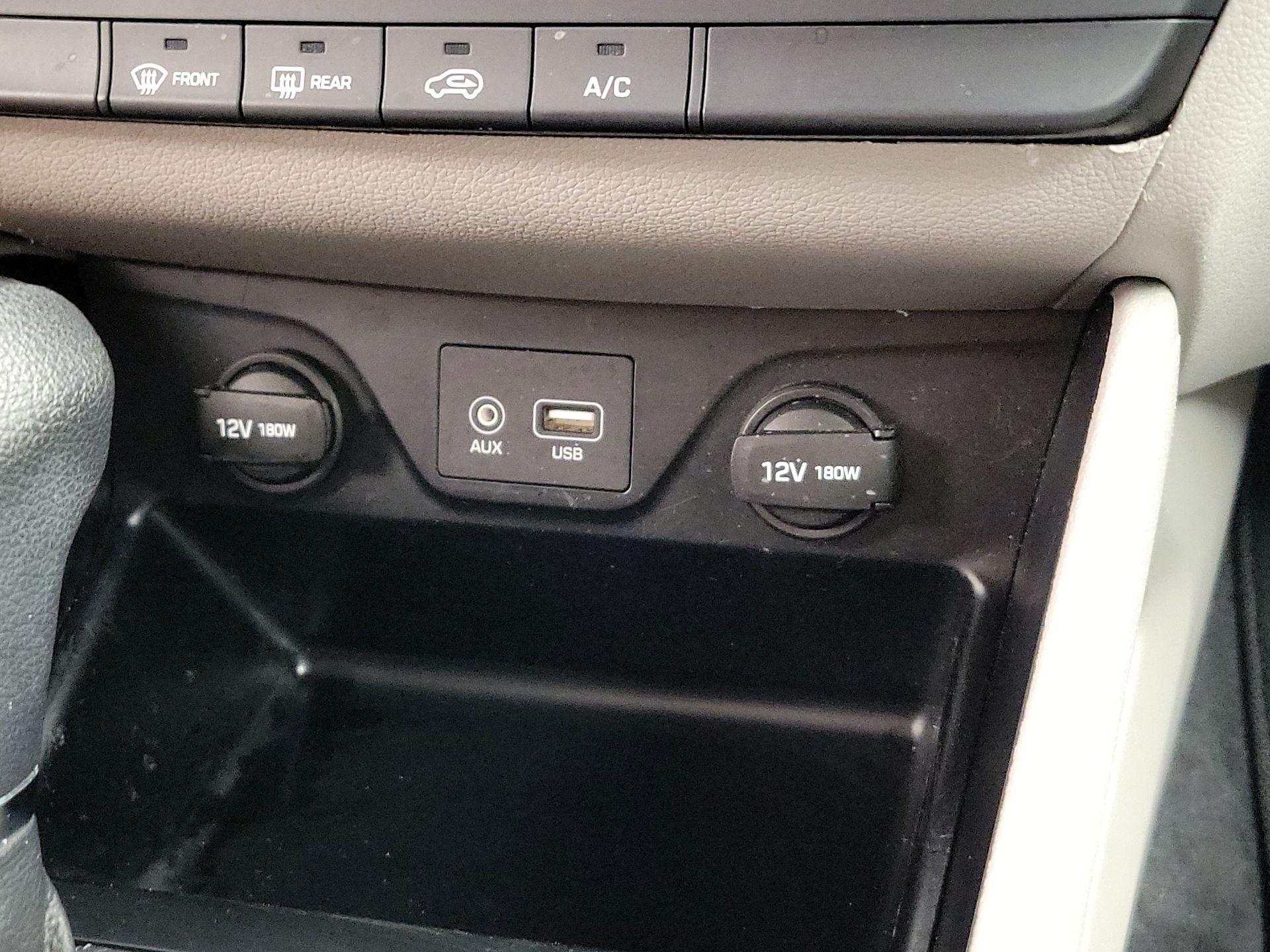 Thumbnail: 2016 Hyundai Tucson - 18