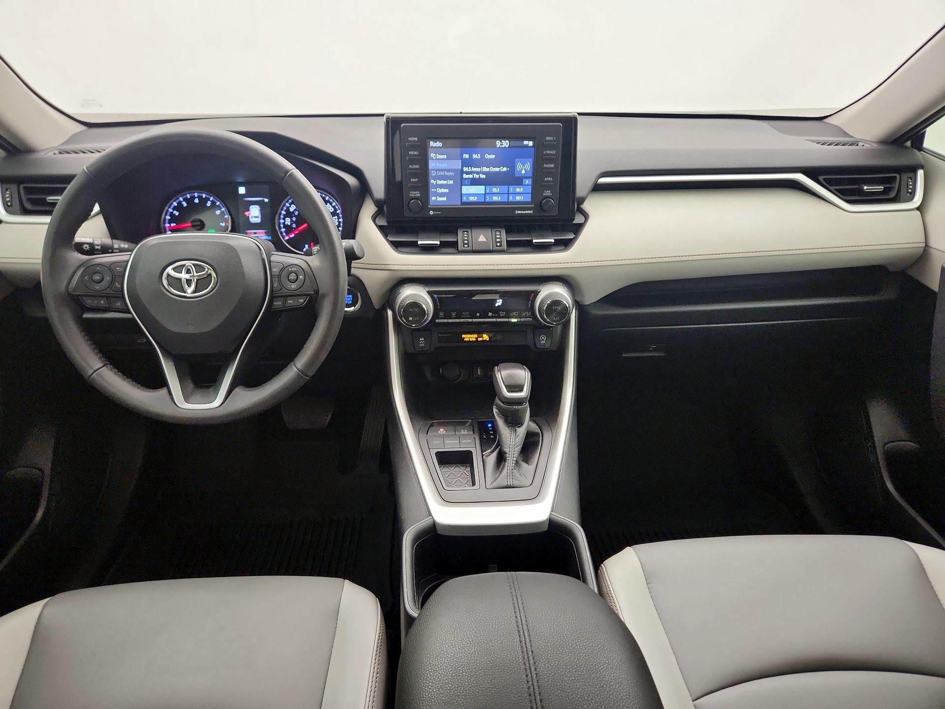 Thumbnail: 2022 Toyota RAV4 - 9