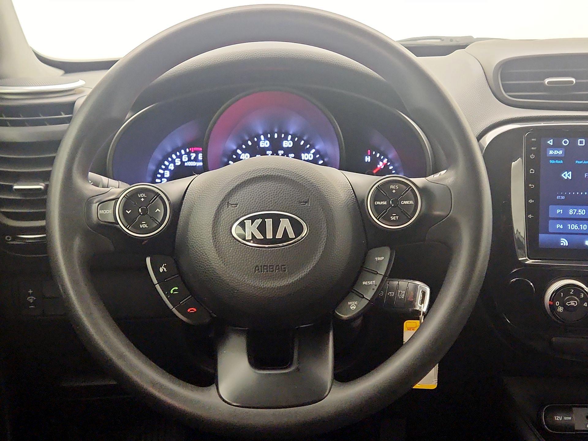 Thumbnail: 2016 Kia Soul - 10