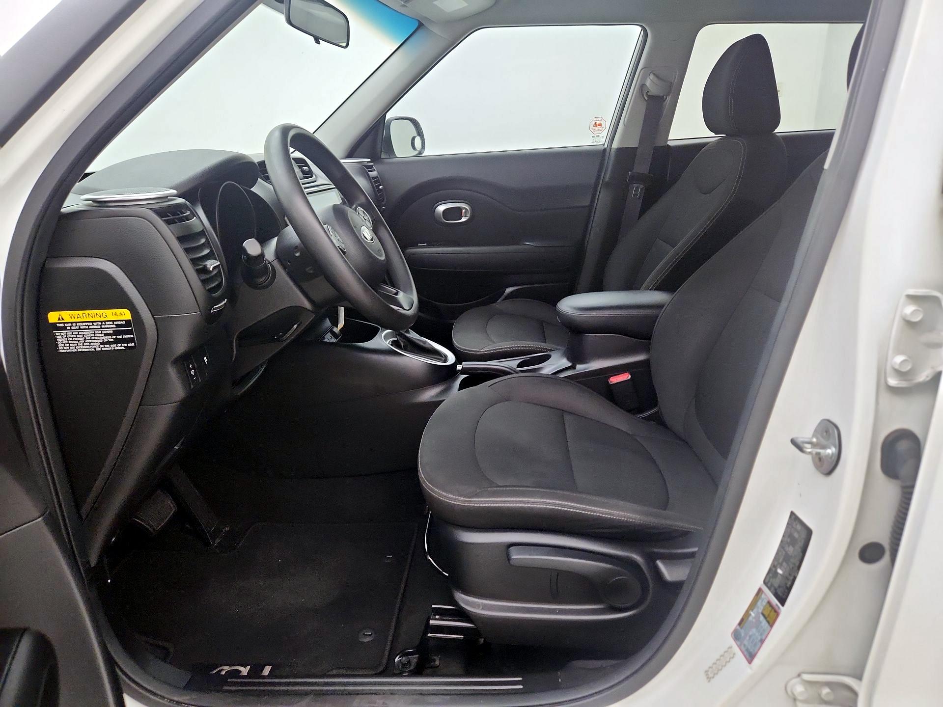 Thumbnail: 2016 Kia Soul - 11