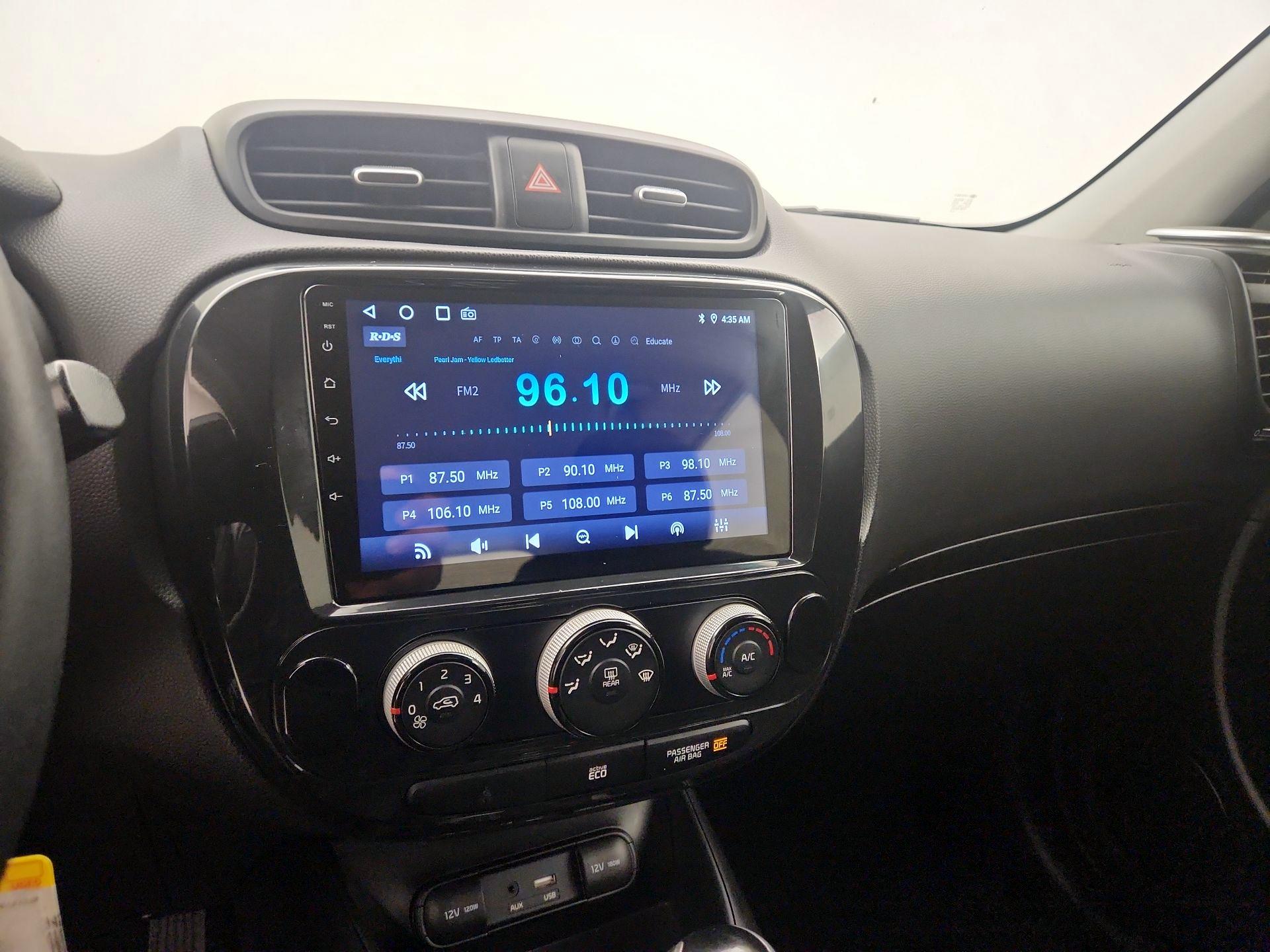 Thumbnail: 2016 Kia Soul - 14