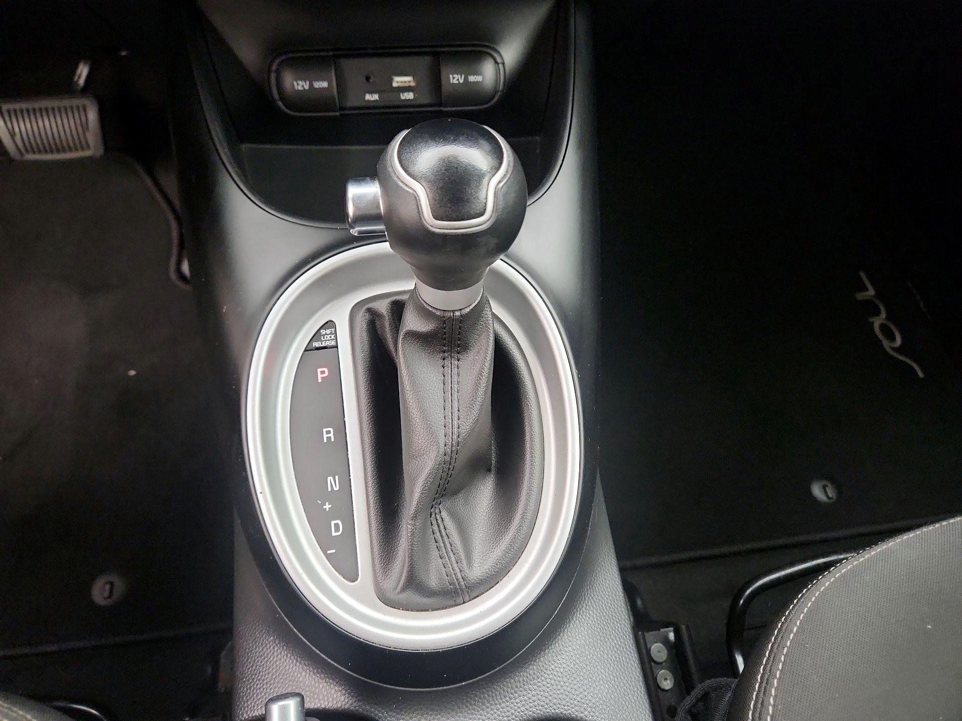 Thumbnail: 2016 Kia Soul - 16