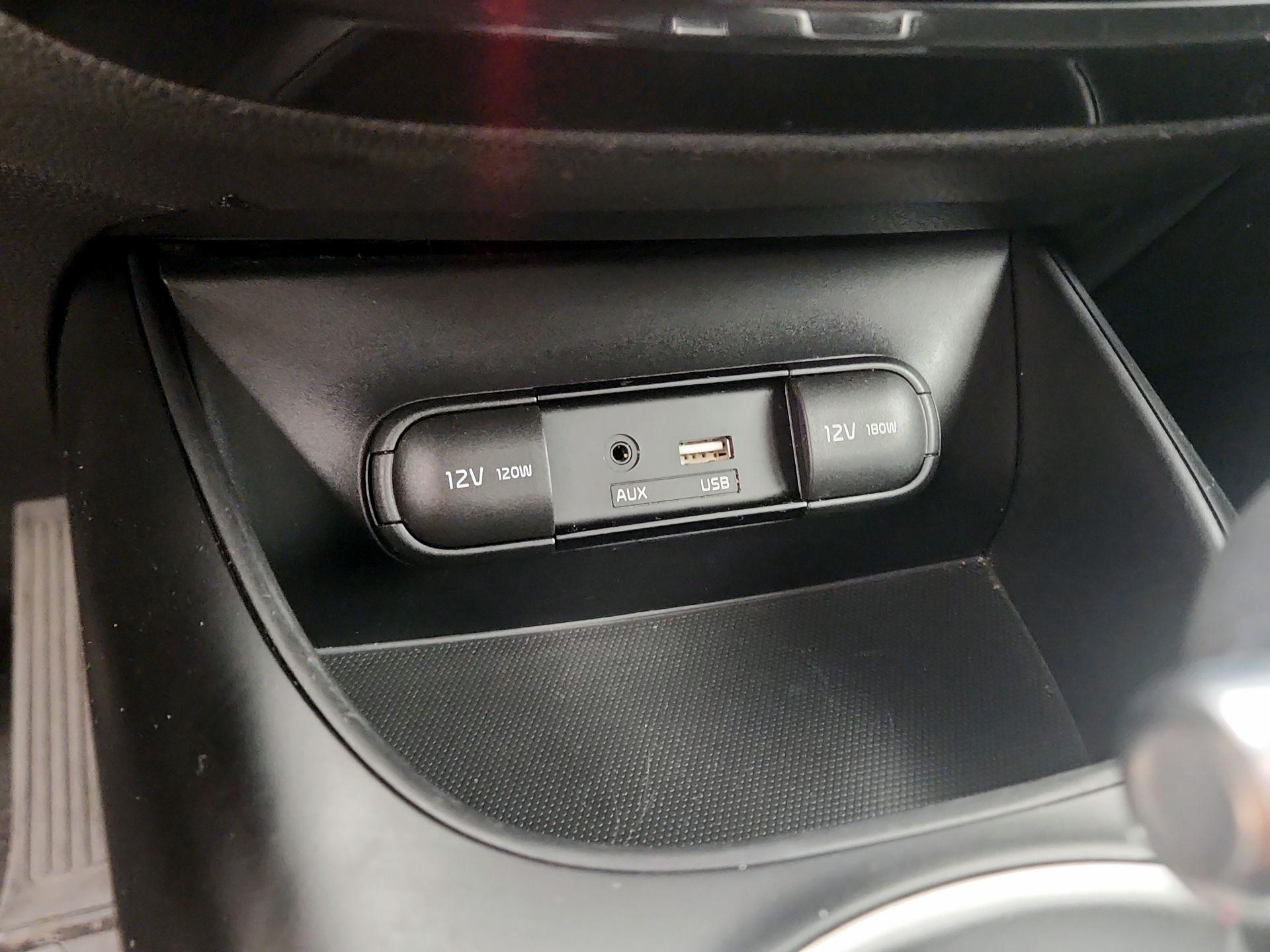 Thumbnail: 2016 Kia Soul - 17