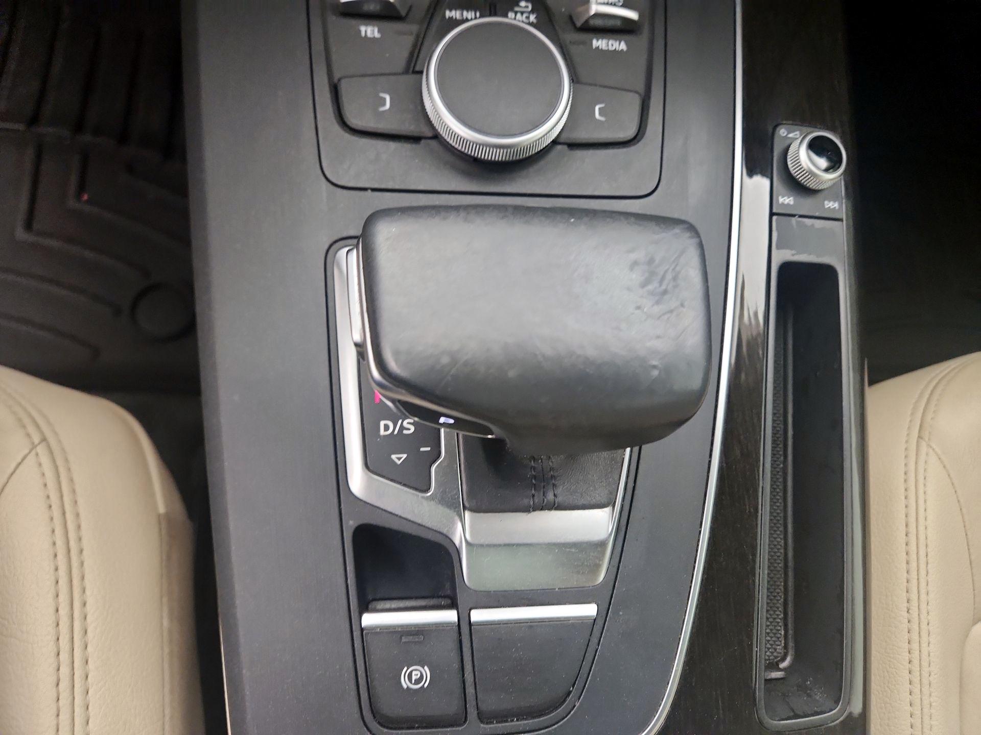 Thumbnail: 2018 Audi Q5 - 17