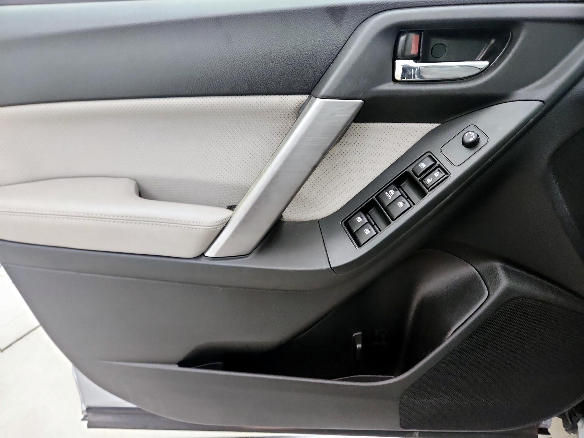 Thumbnail: 2014 Subaru Forester - 12