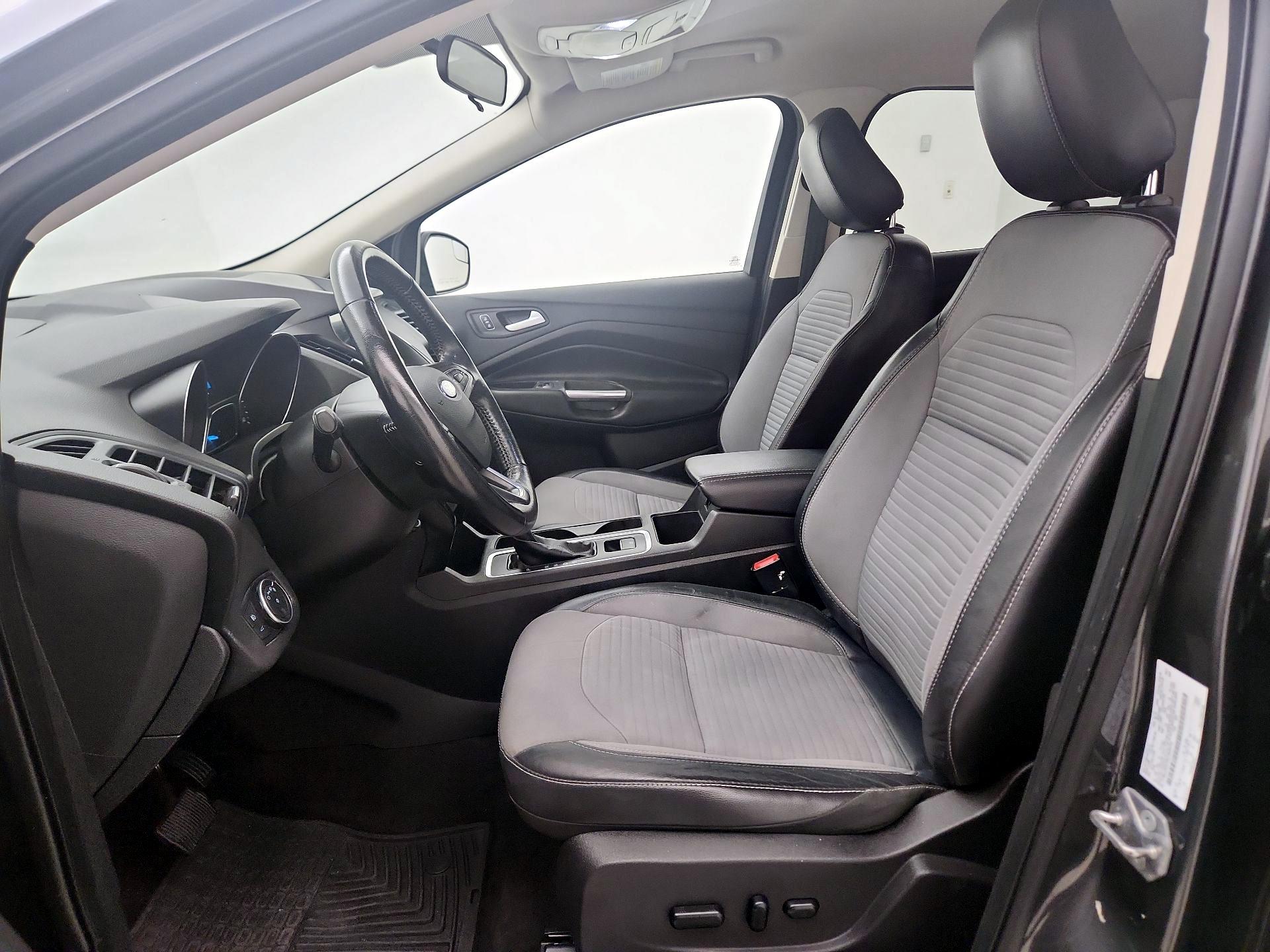 Thumbnail: 2019 Ford Escape - 11