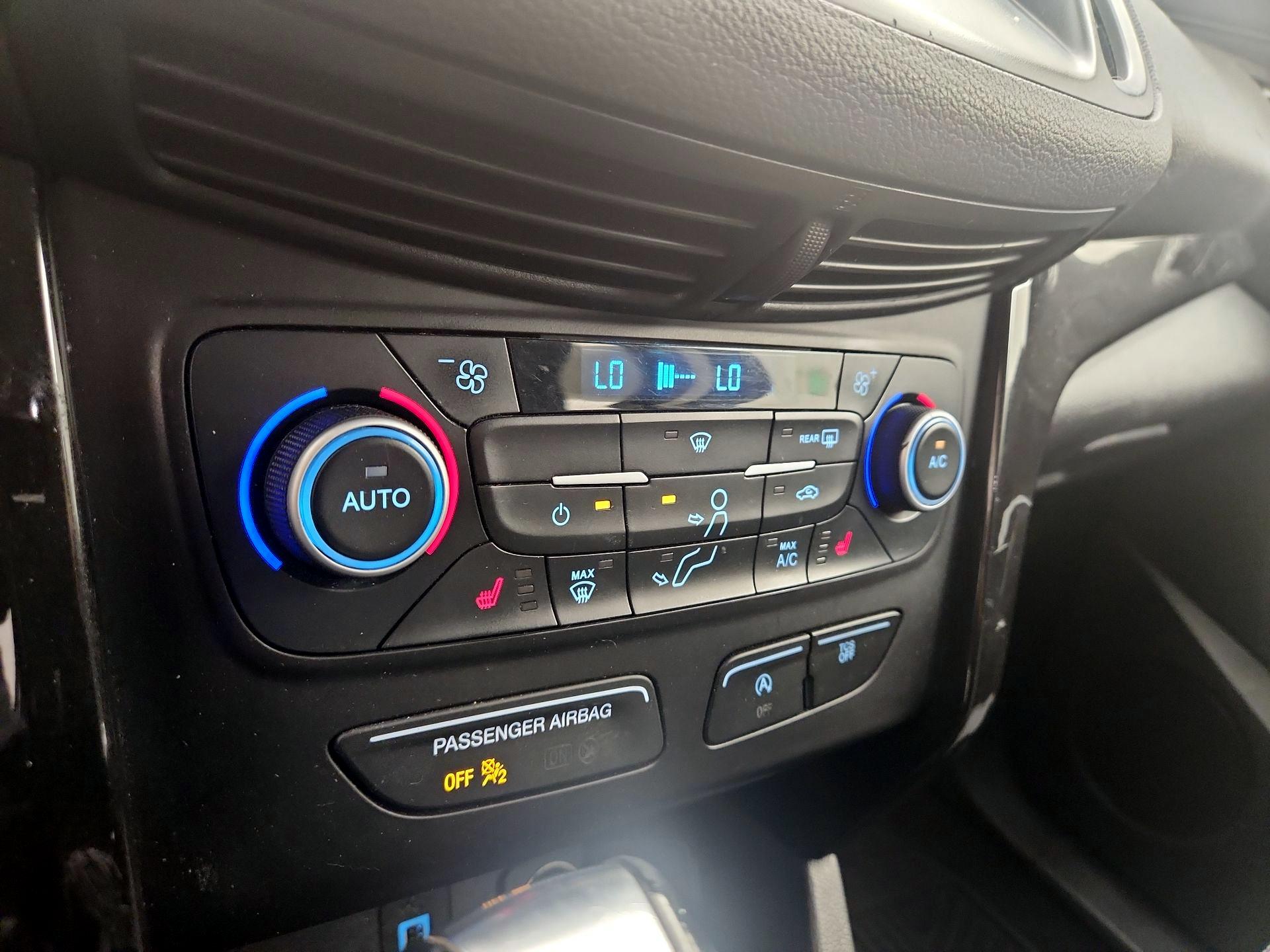 Thumbnail: 2019 Ford Escape - 16