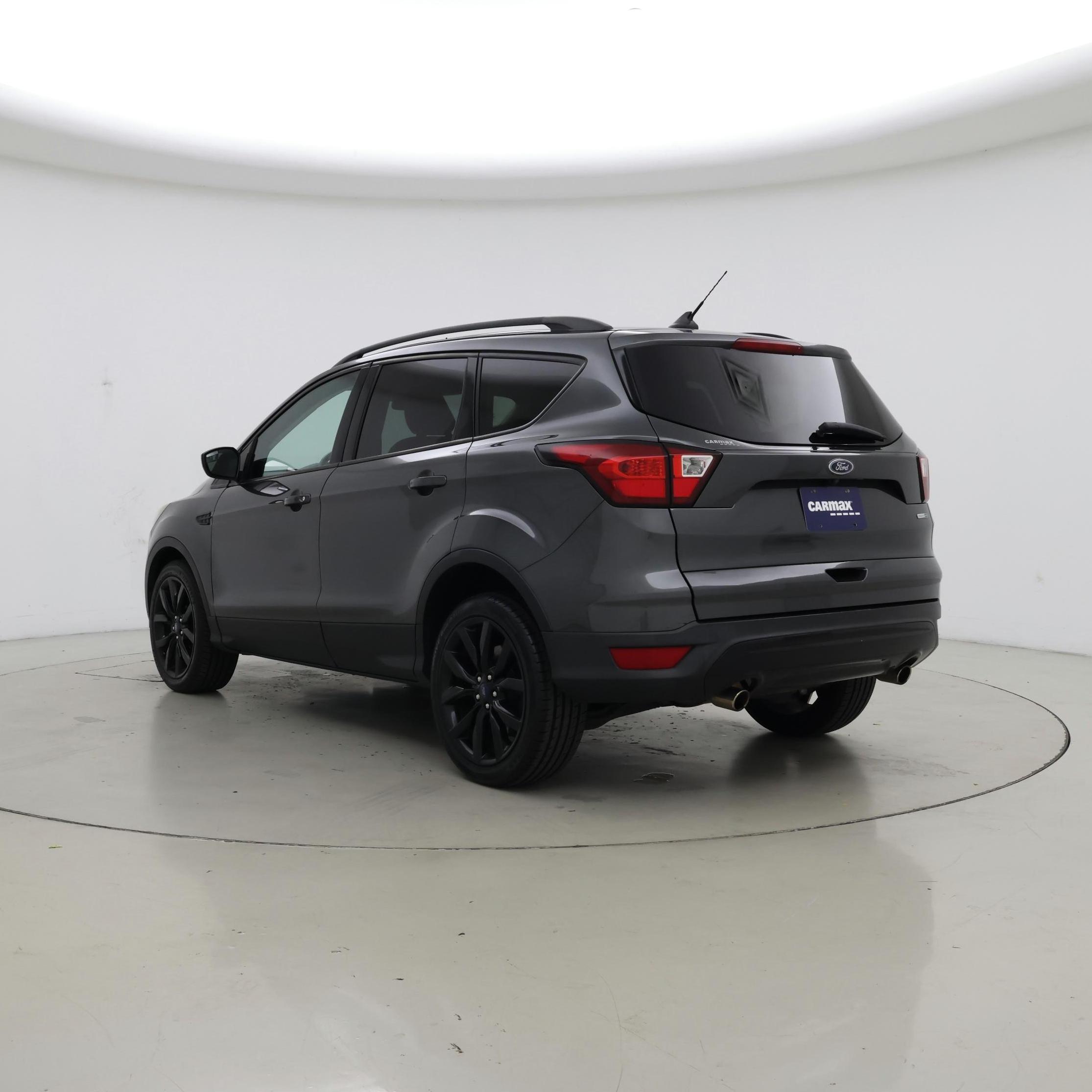 Thumbnail: 2019 Ford Escape - 2