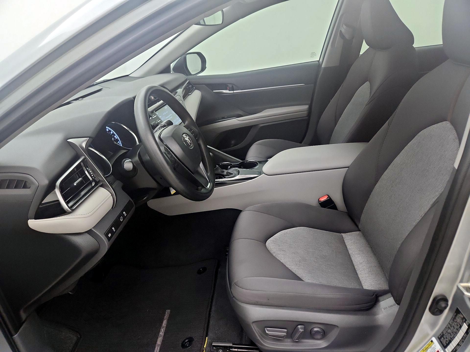 Thumbnail: 2020 Toyota Camry - 11