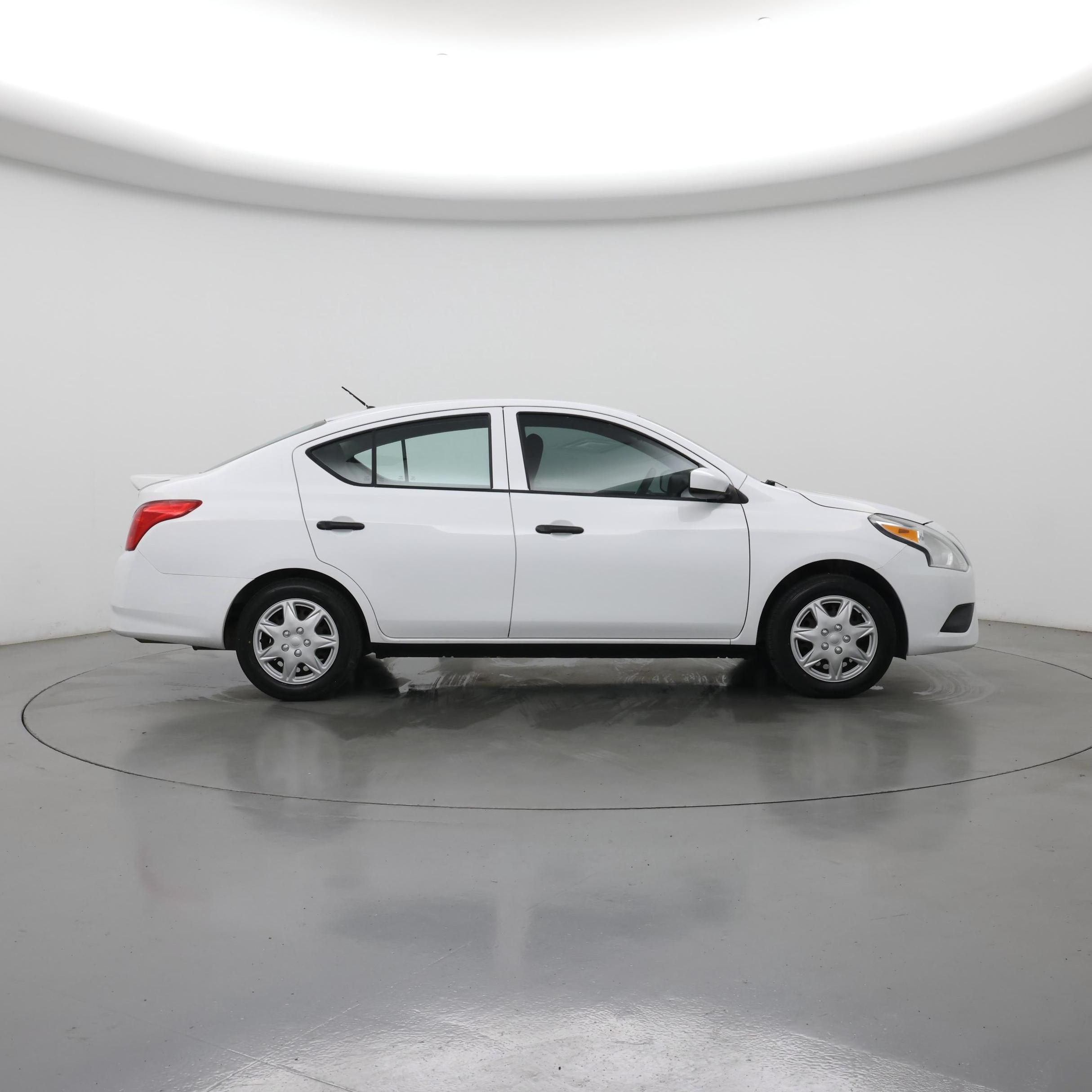 Thumbnail: 2016 Nissan Versa - 7
