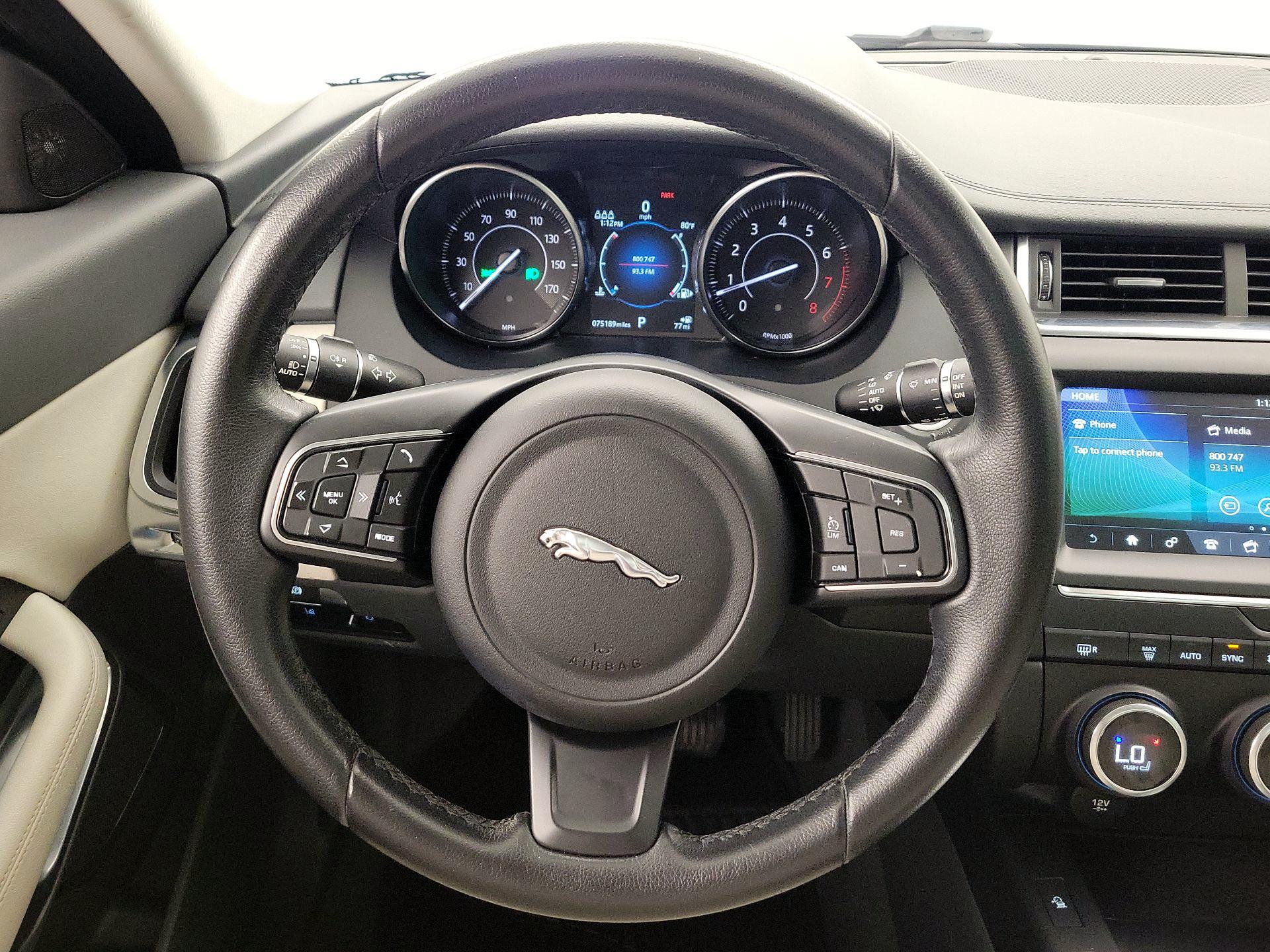 Thumbnail: 2020 Jaguar E-Pace - 10