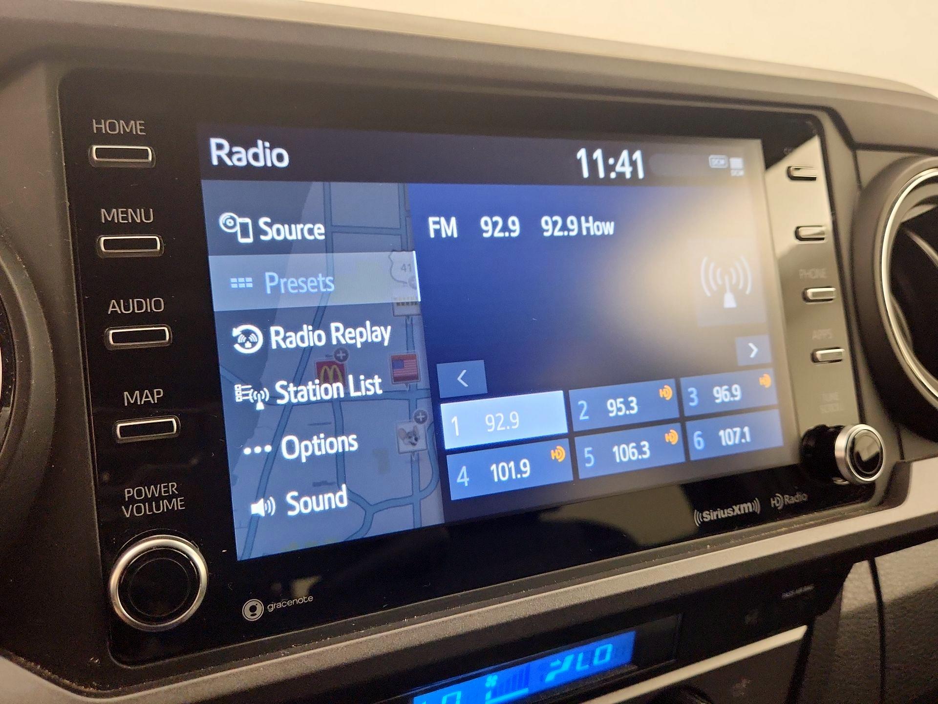 Thumbnail: 2022 Toyota Tacoma - 16