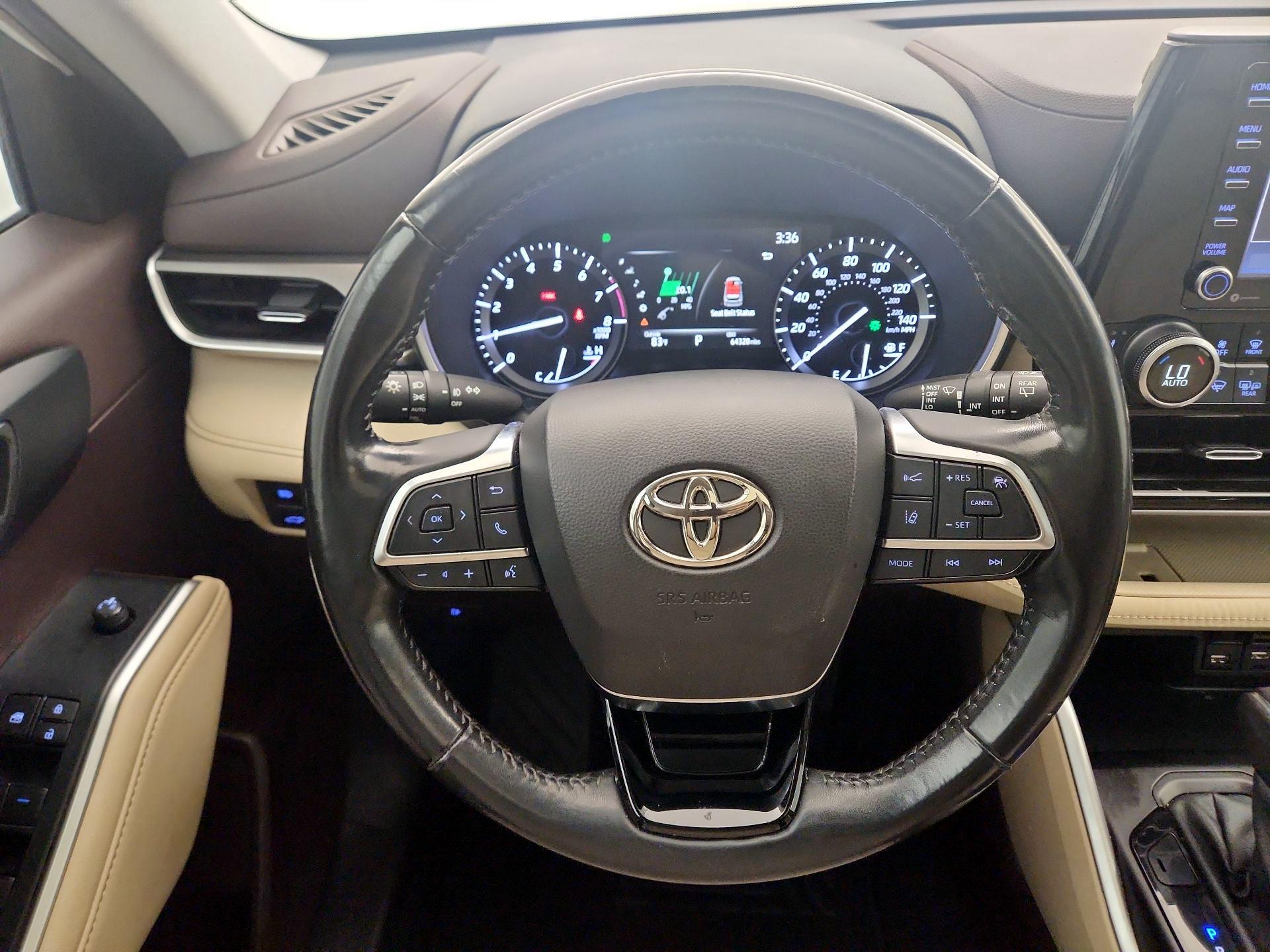 Thumbnail: 2021 Toyota Highlander - 10