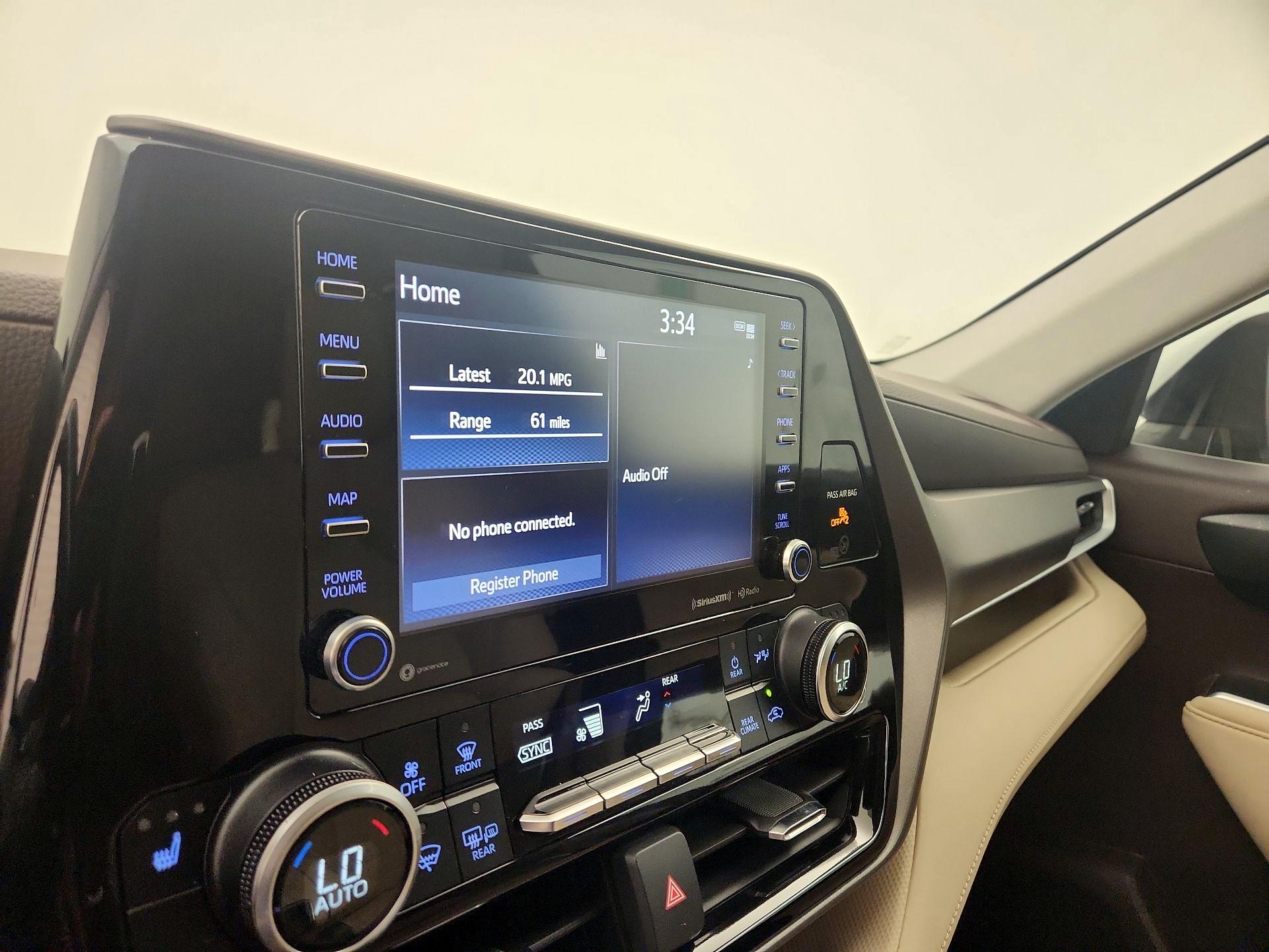 Thumbnail: 2021 Toyota Highlander - 15