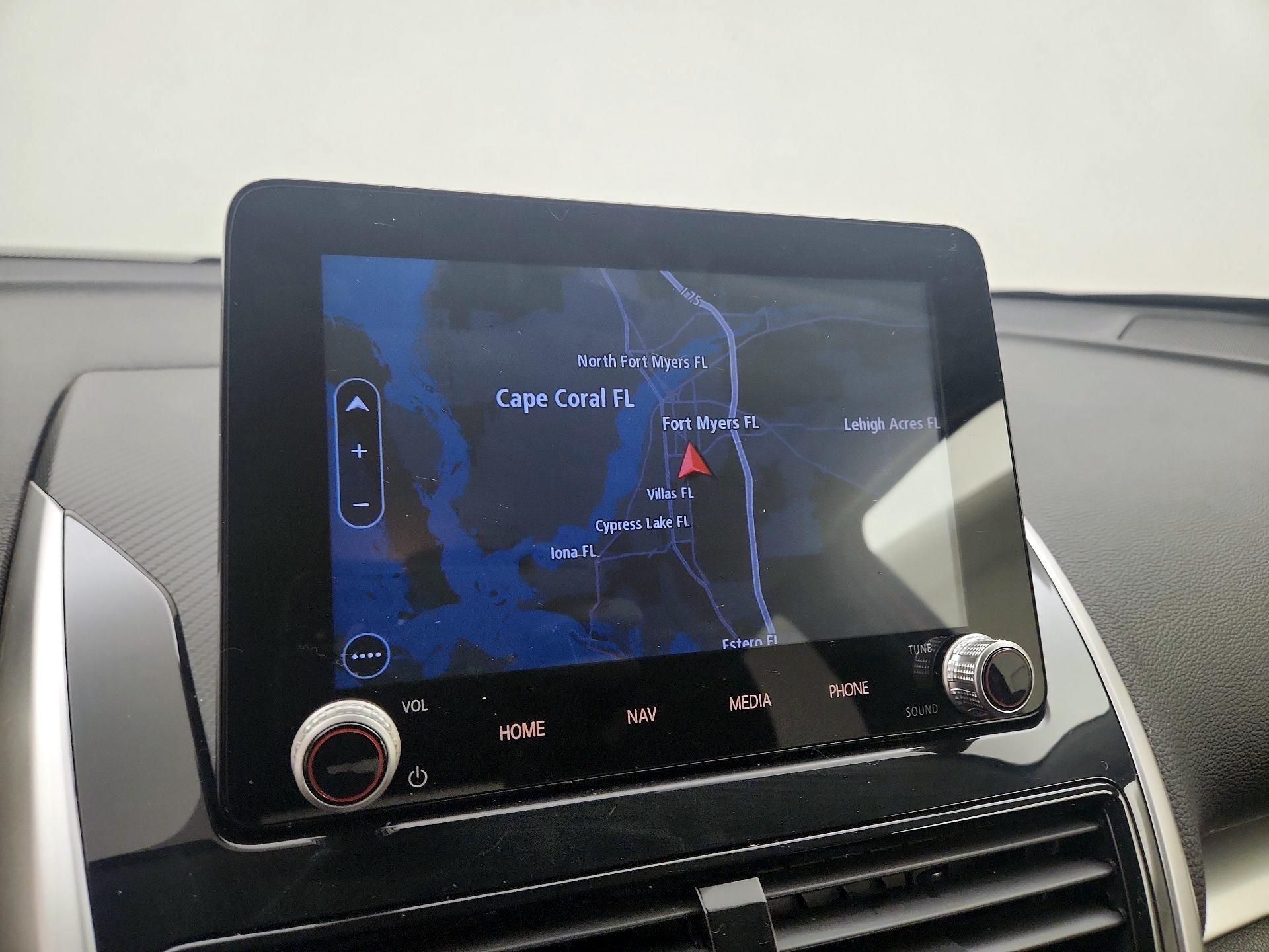 Thumbnail: 2022 Mitsubishi Eclipse Cross - 14