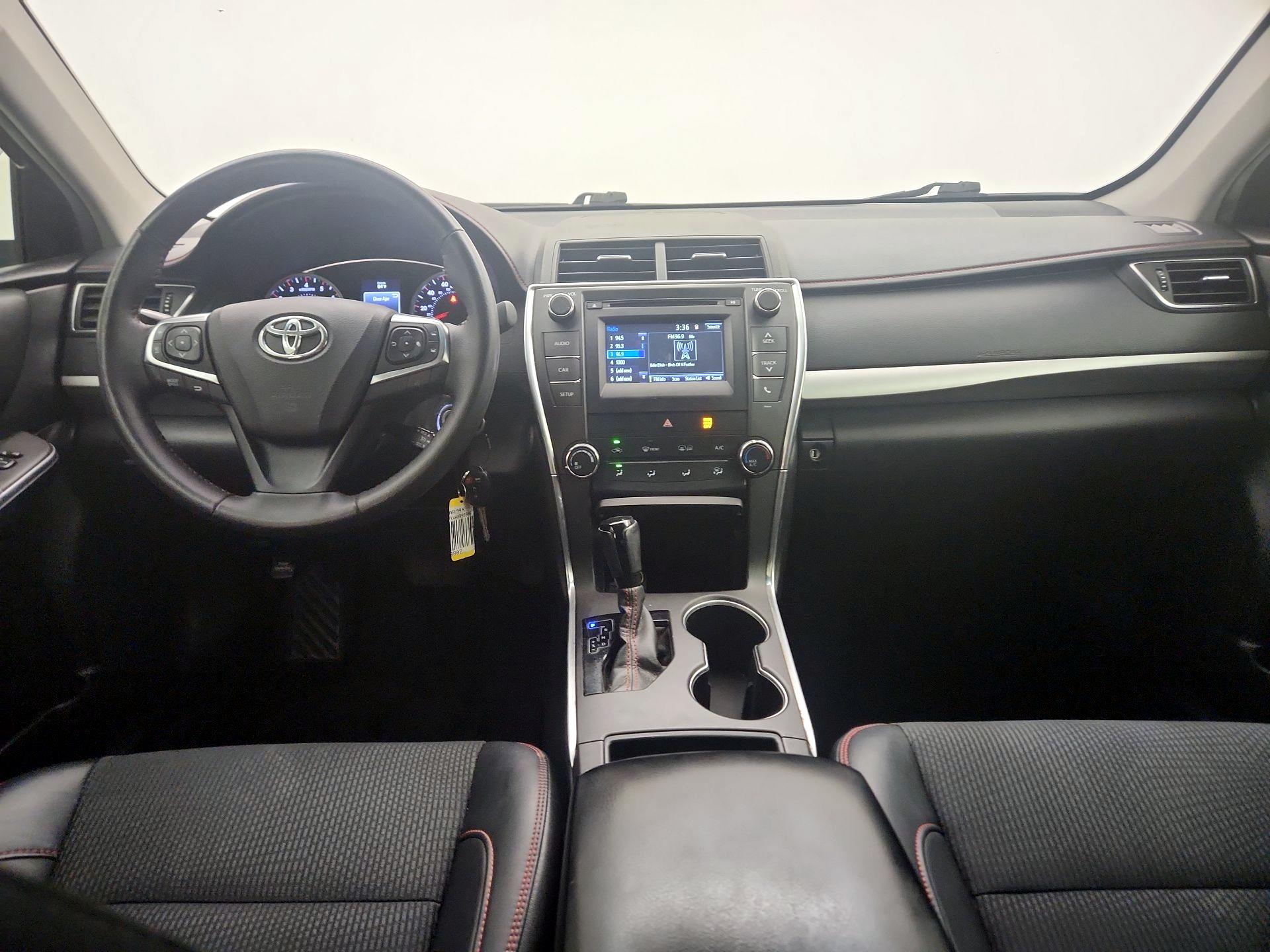 Thumbnail: 2017 Toyota Camry - 9