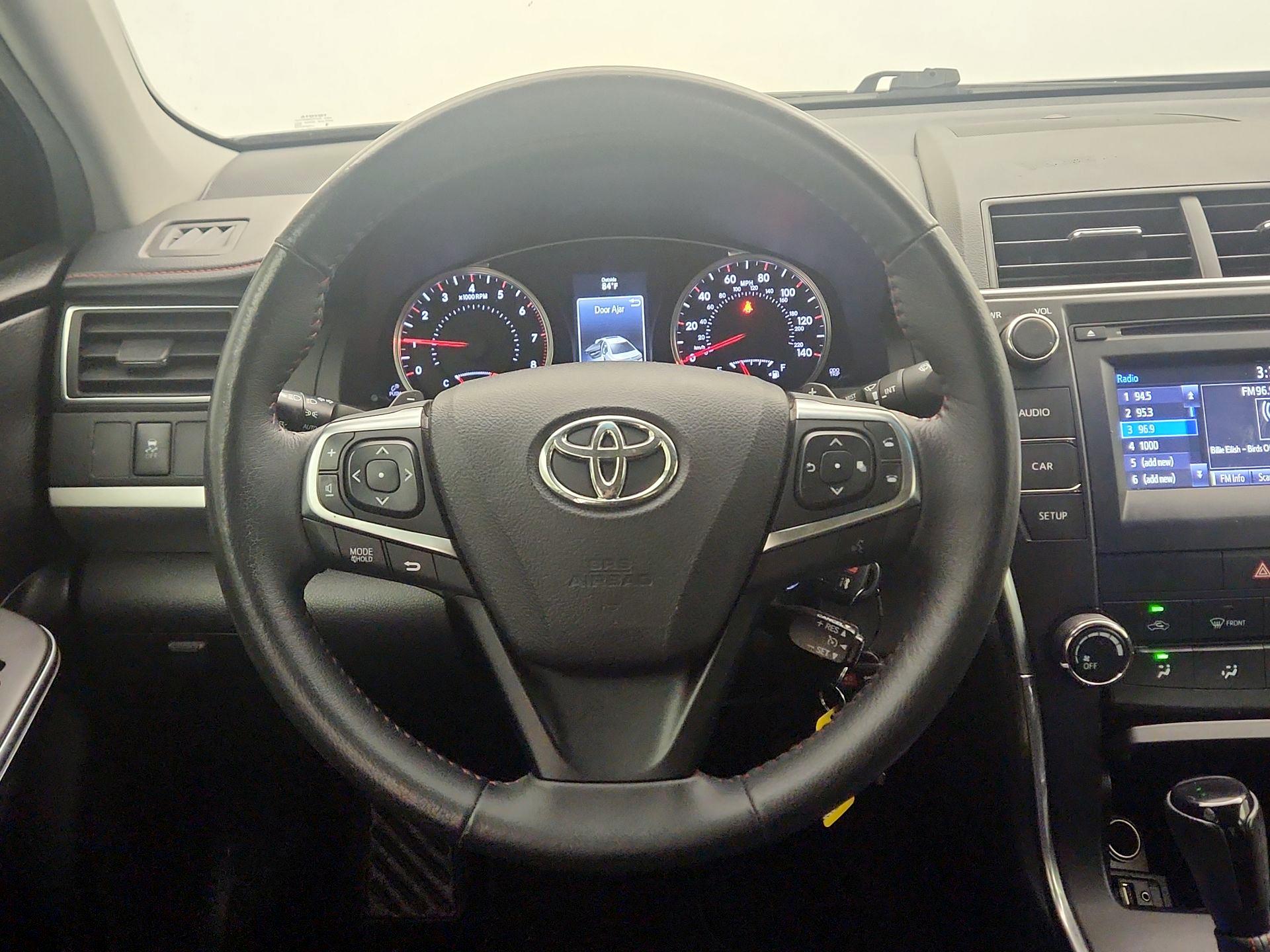 Thumbnail: 2017 Toyota Camry - 10