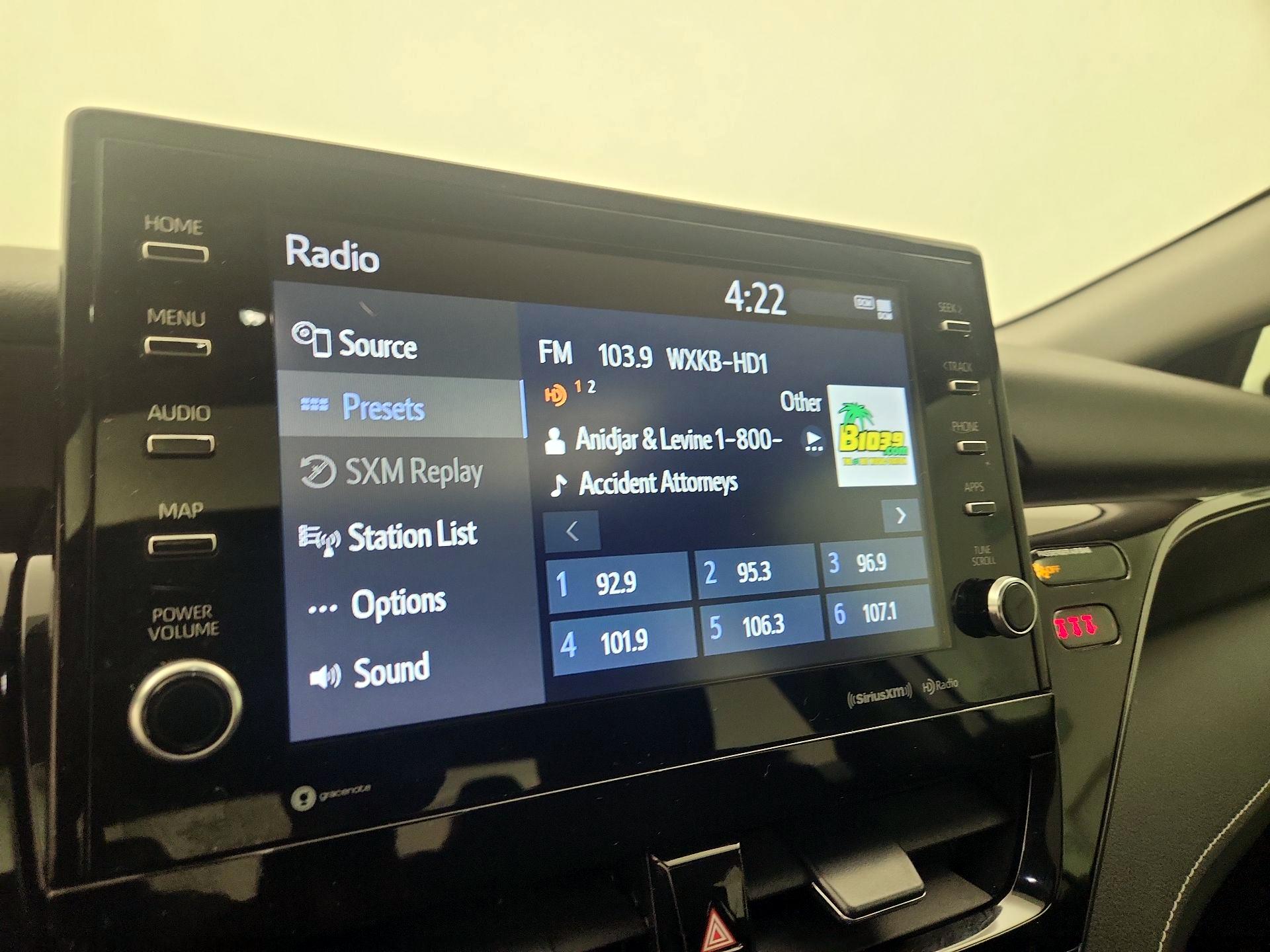 Thumbnail: 2022 Toyota Camry - 15