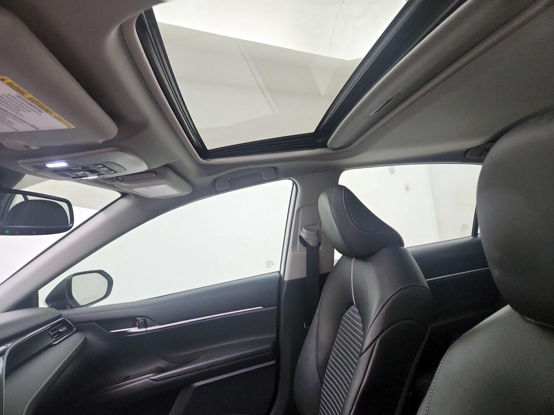 Thumbnail: 2022 Toyota Camry - 19