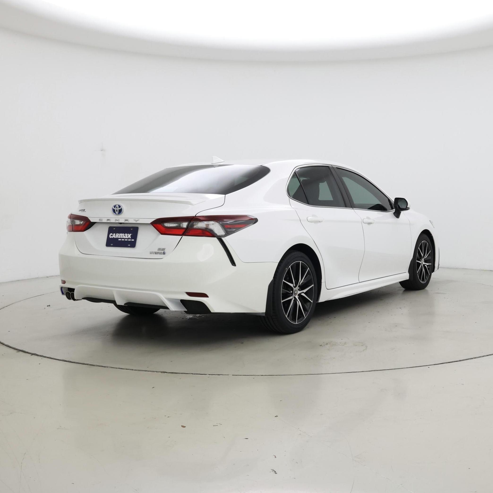 Thumbnail: 2022 Toyota Camry - 8