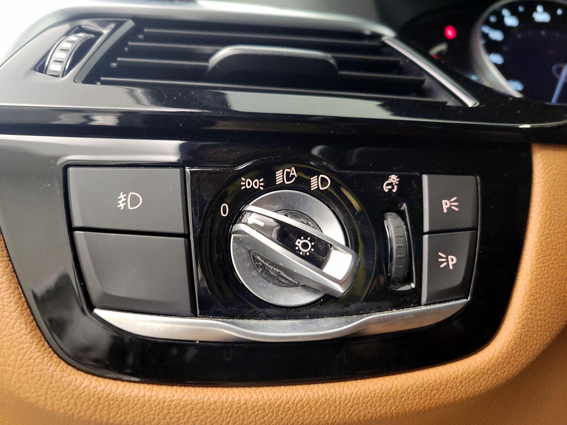 Thumbnail: 2018 BMW 5 Series - 13